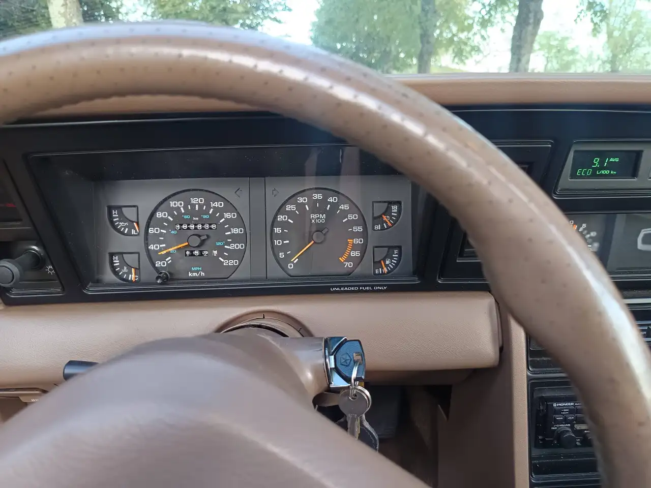 Chrysler Le Baron Cabriolet 2.2i GTC, foto 4