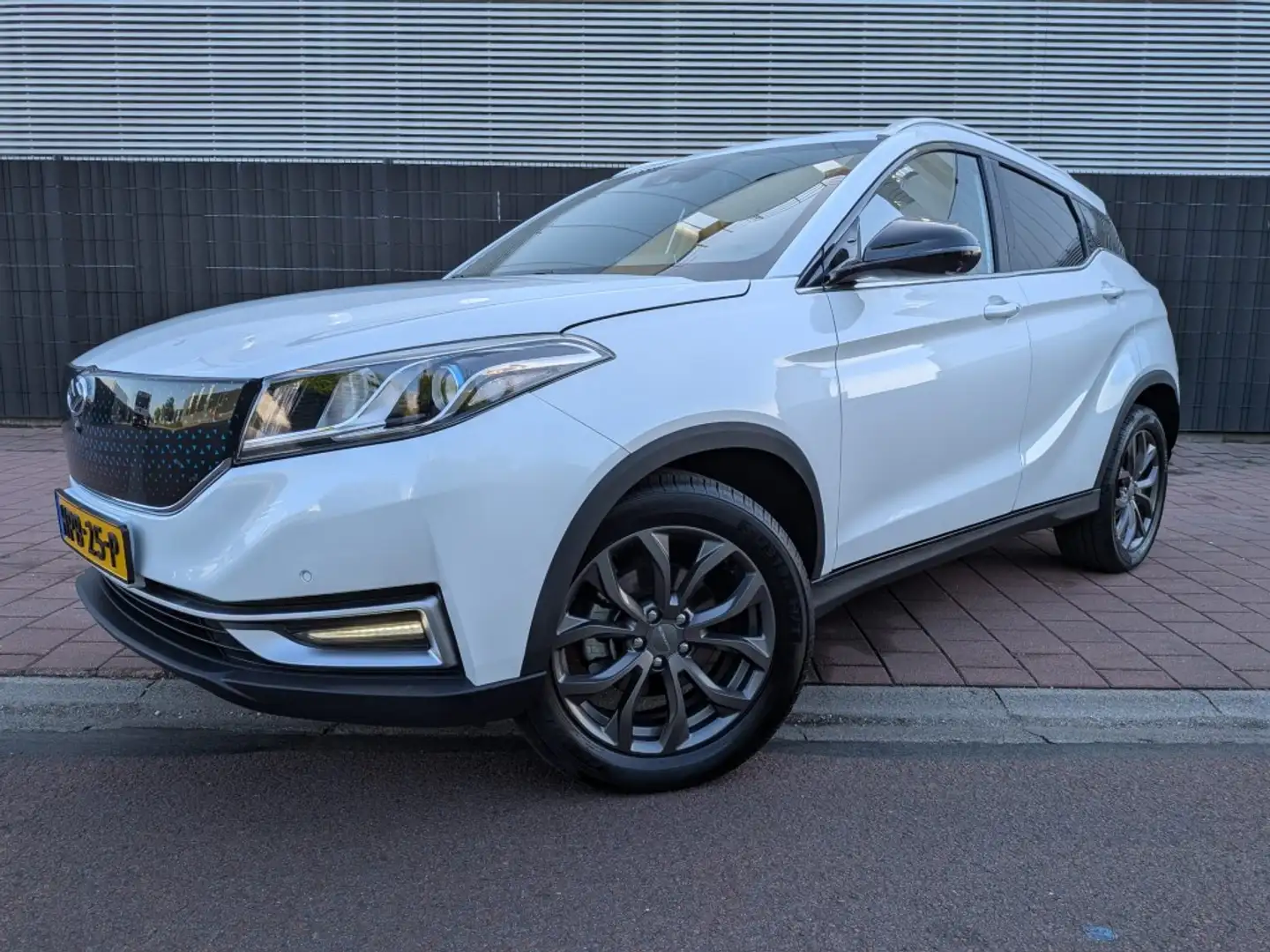Seres Seres 3 52kWh 35 D KM Weiß - 1