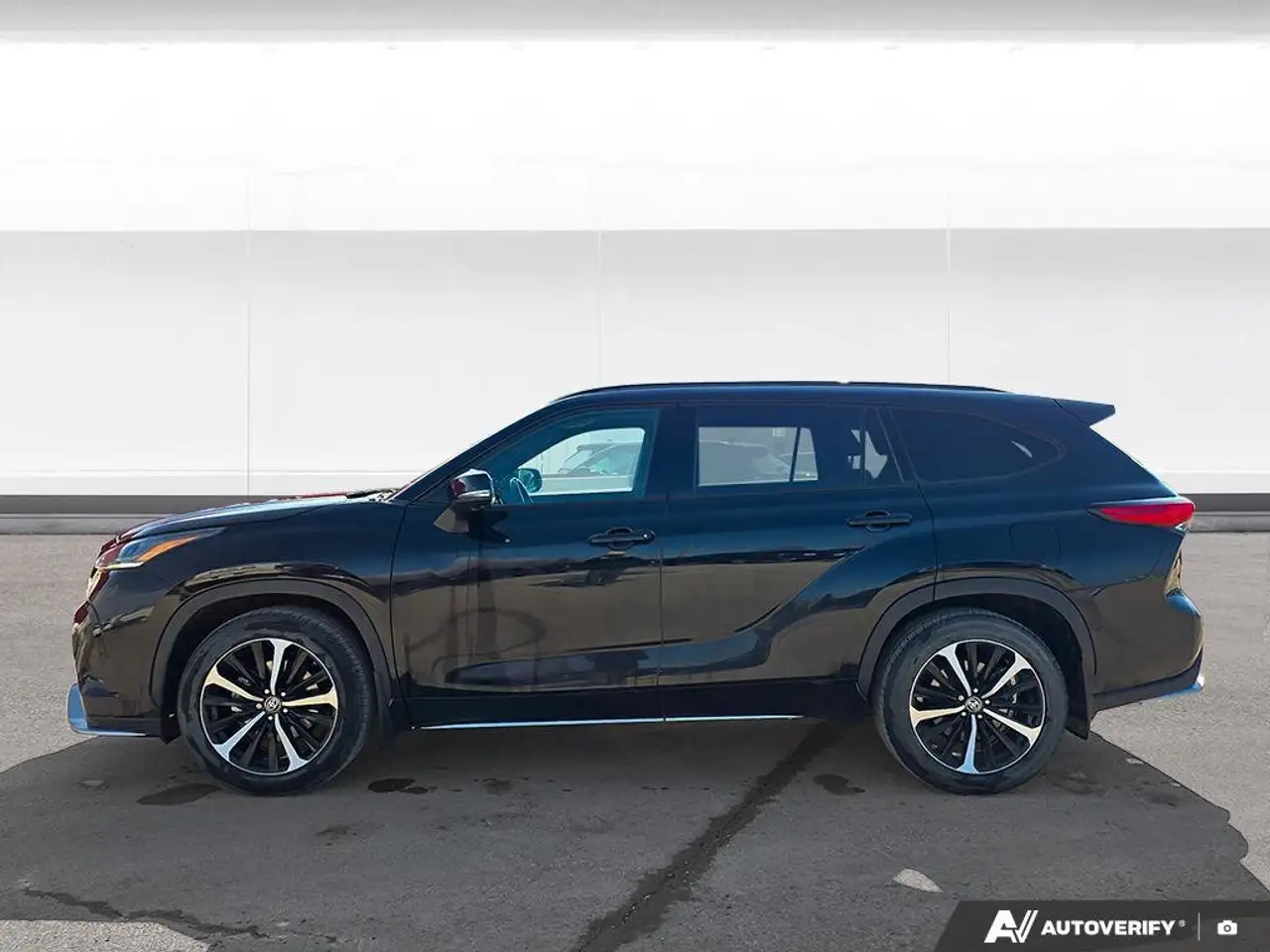 Toyota Highlander снимка Toyota Highlander
