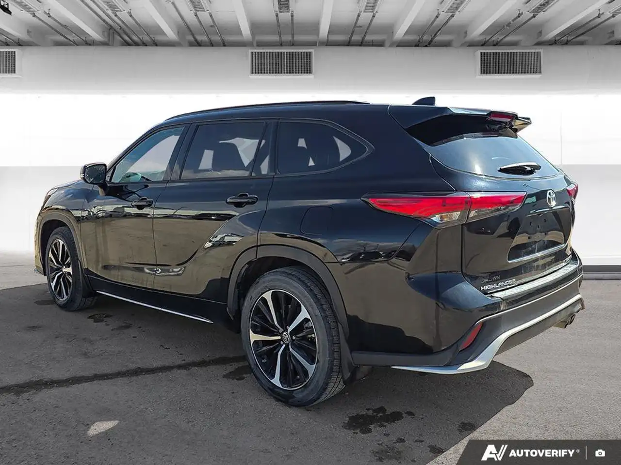 Toyota Highlander снимка Toyota Highlander