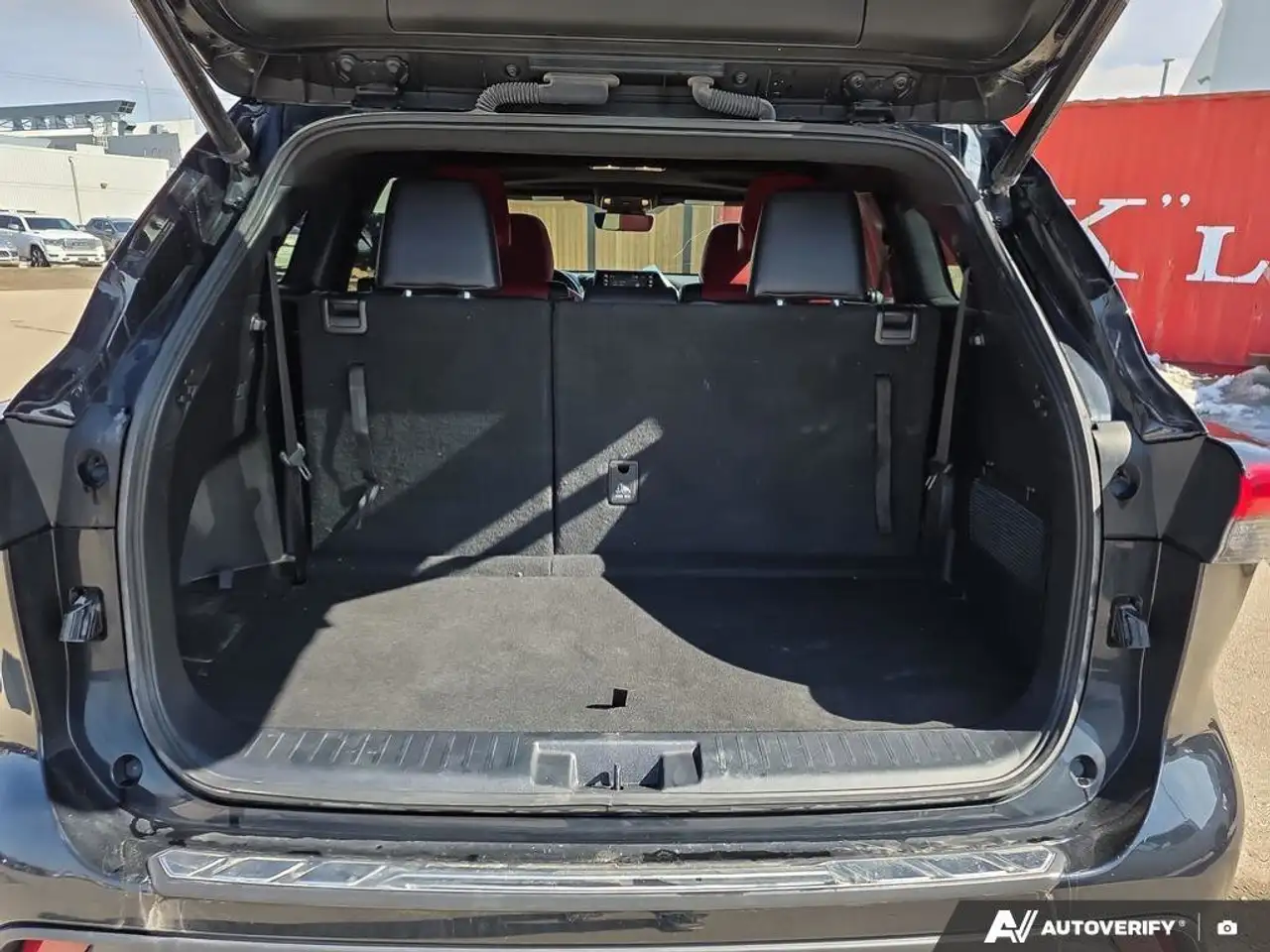 Toyota Highlander снимка Toyota Highlander