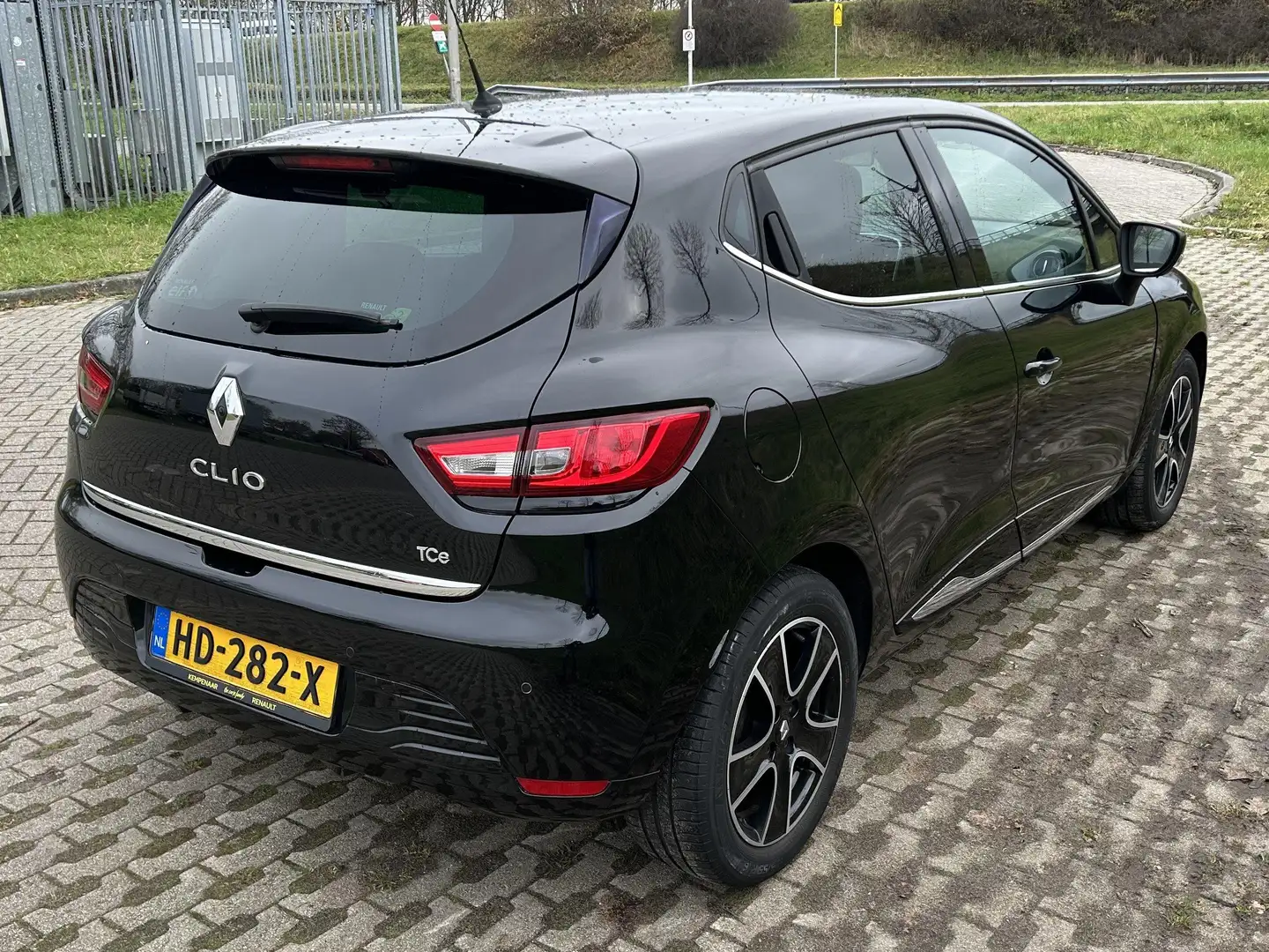 Renault Clio Clio 0.9 TCe Dynamique Cruise, Navi, Winterbanden Zwart - 2