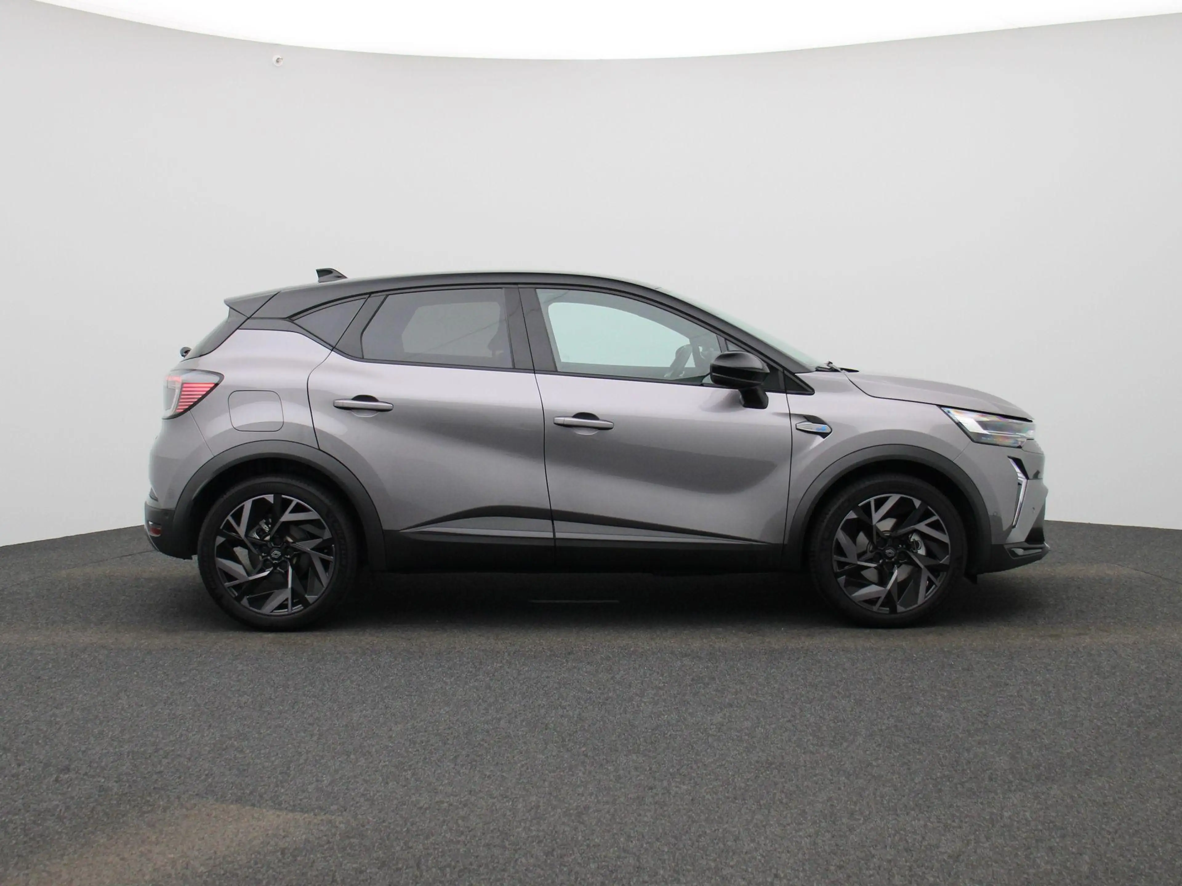 Renault Captur 1.6 E-Tech full hybrid 145 esprit Alpine — photo 6
