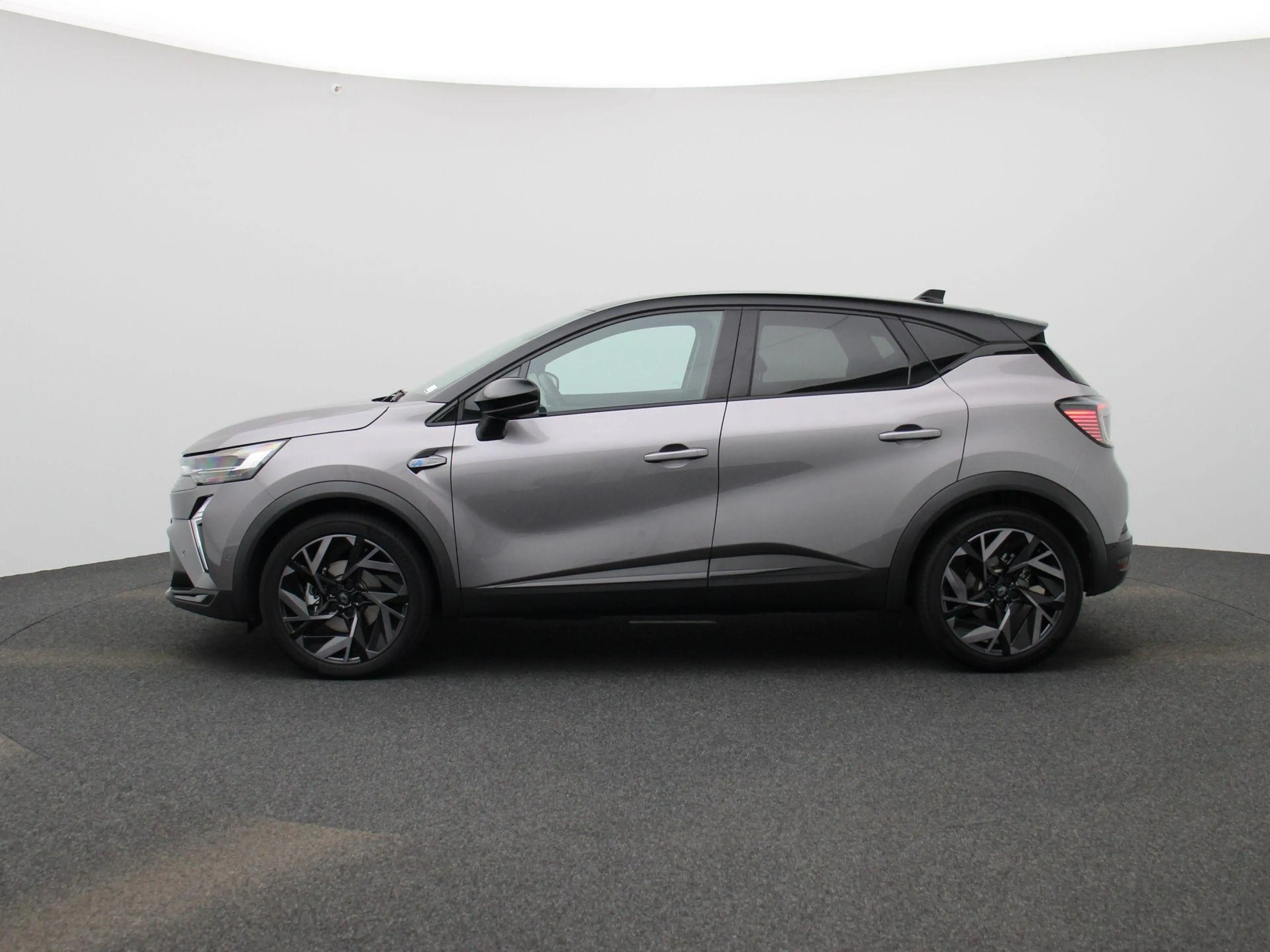 Renault Captur 1.6 E-Tech full hybrid 145 esprit Alpine — photo 4