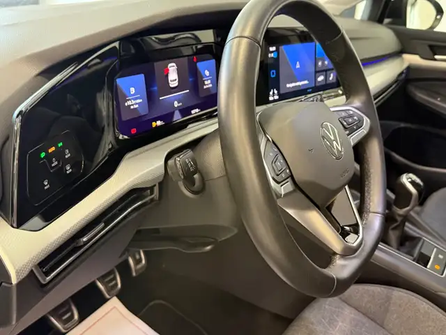 Volkswagen Golf view 13
