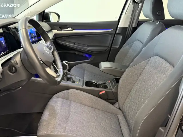 Volkswagen Golf view 11