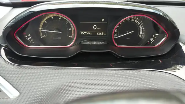 Peugeot 2008 view 12
