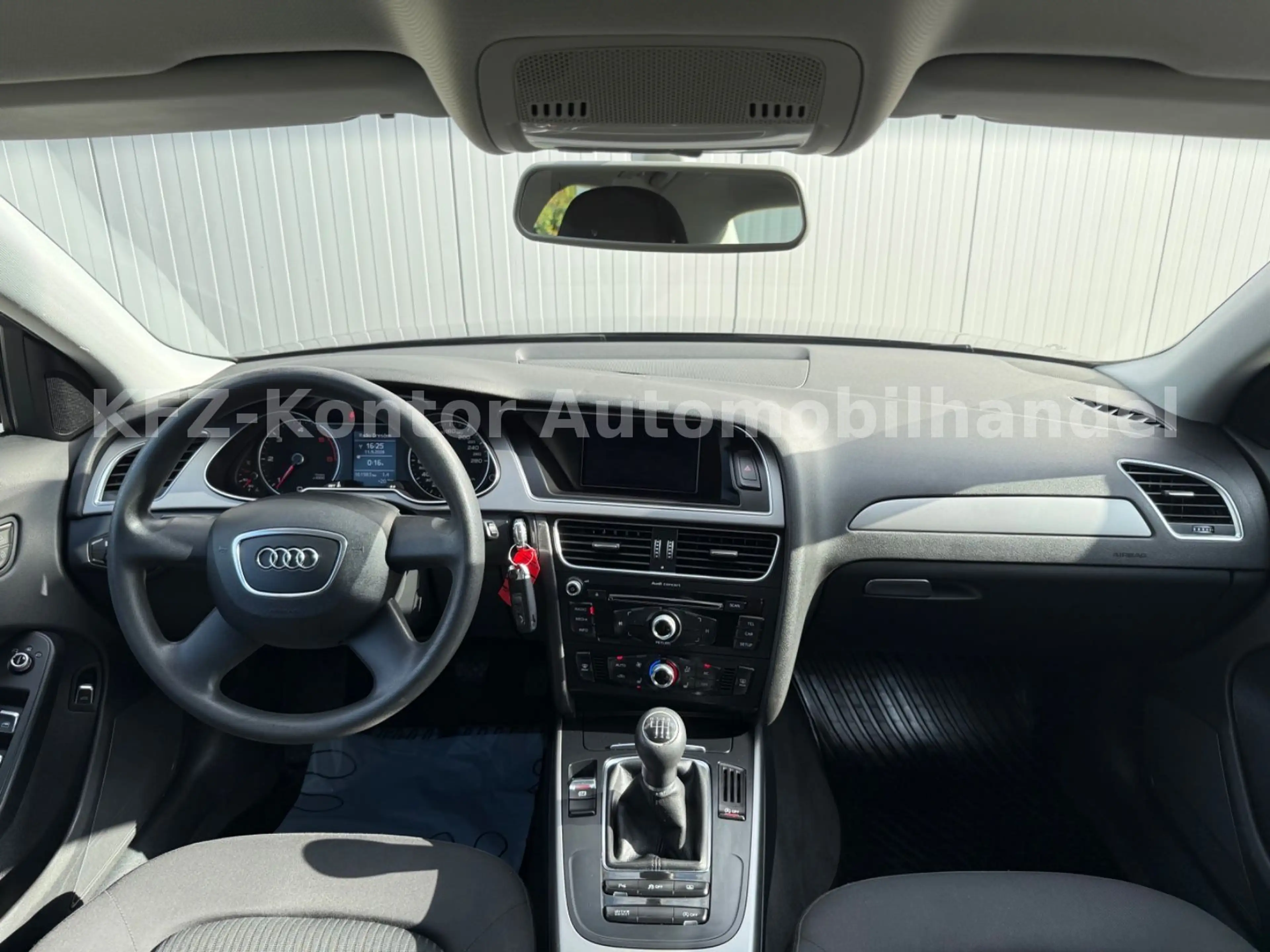 Audi A4 2.0 TDI Lim.  Attraction 1. Hand — photo 7