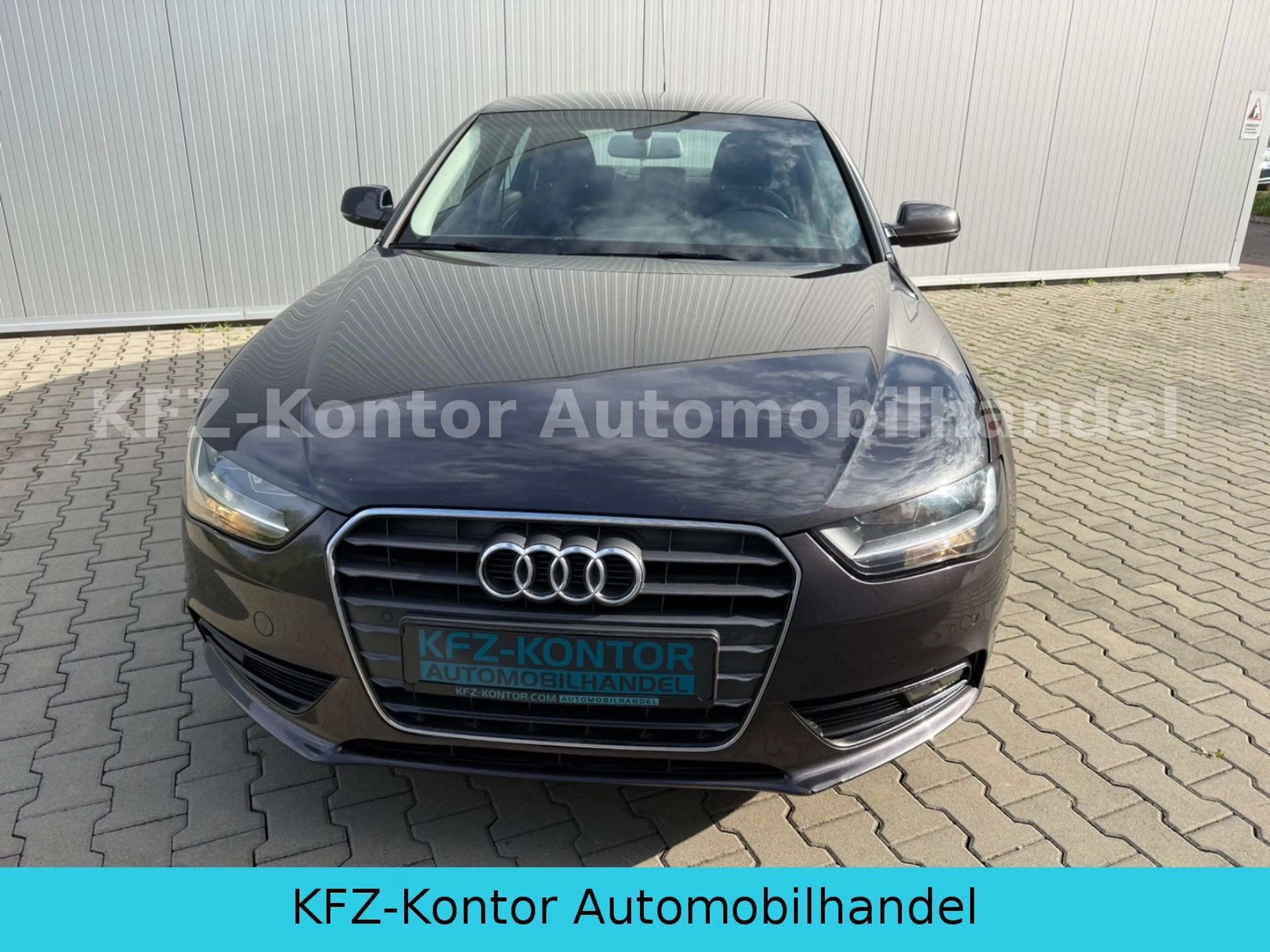 Audi A4 2.0 TDI Lim.  Attraction 1. Hand — photo 4