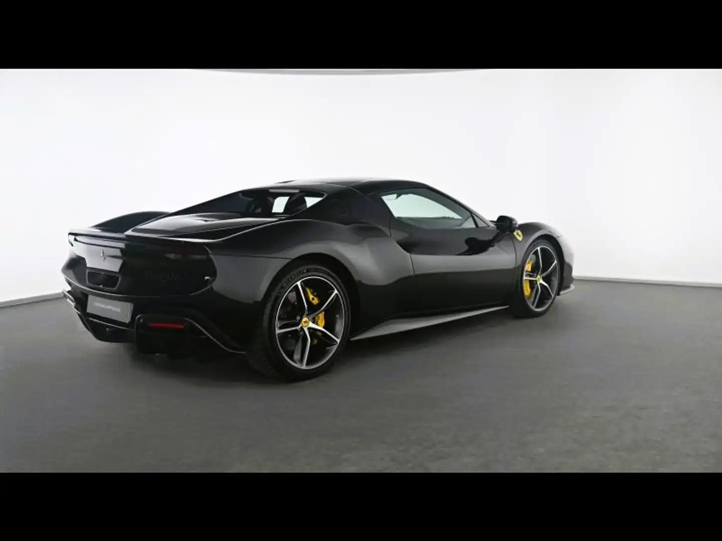 Ferrari 296 GTB GTB Schwarz - 2