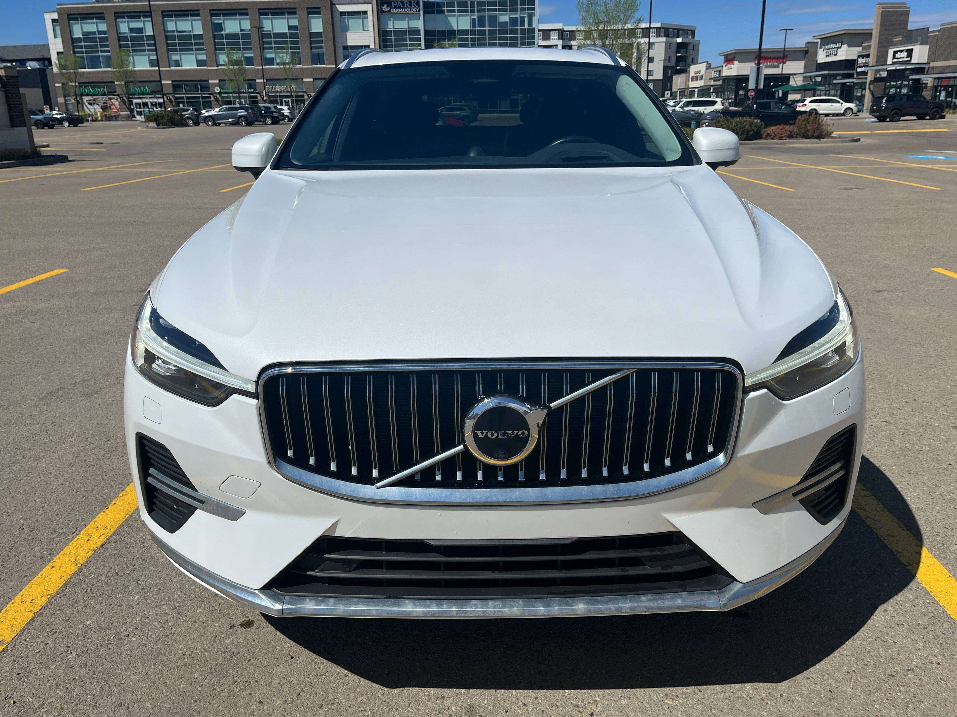 2022 Volvo XC60 Inscription B6 Fully Loaded (Private - NO GST) alt 5