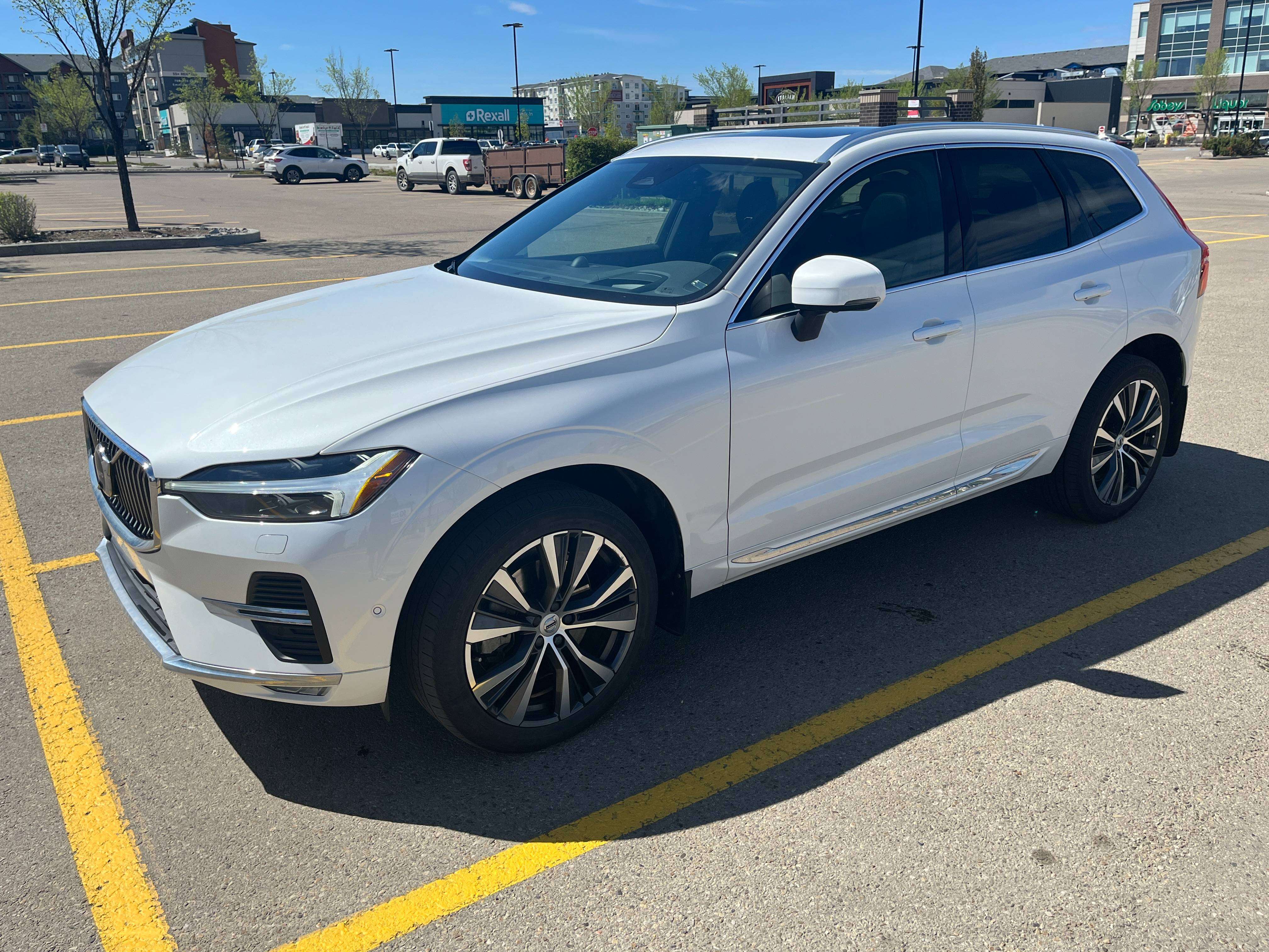 2022 Volvo XC60 Inscription B6 Fully Loaded (Private - NO GST)
