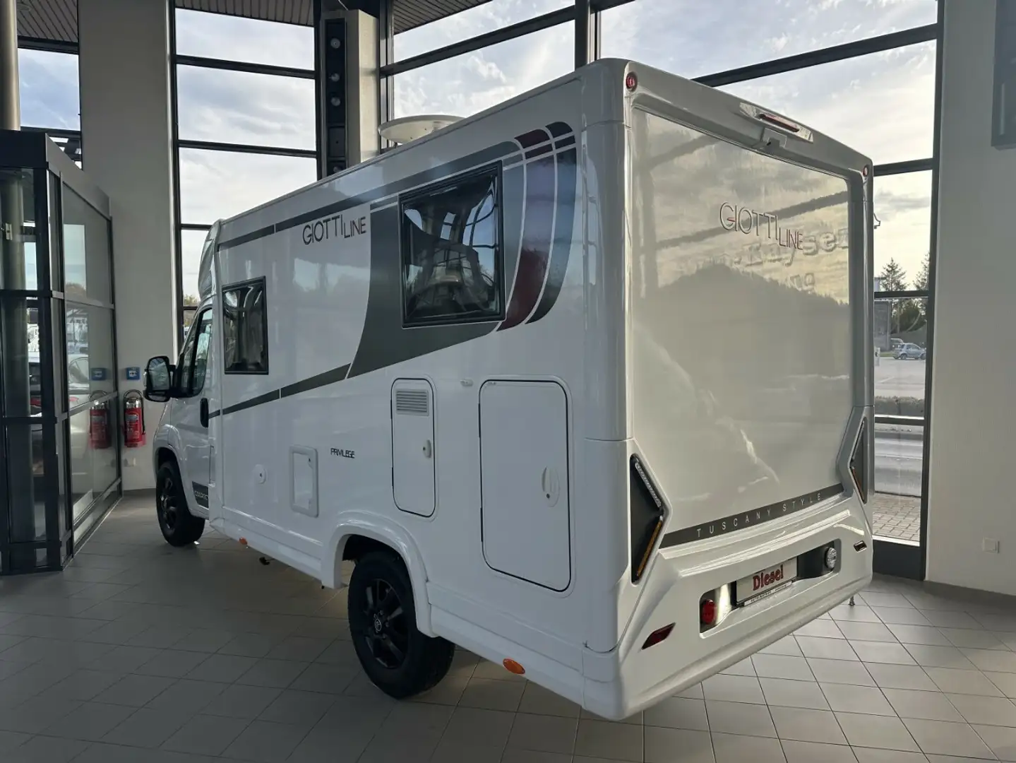 Giottiline Compact C60 6m UNBENUTZT +SAT/TV+Solar+Assistenten Bianco - 2