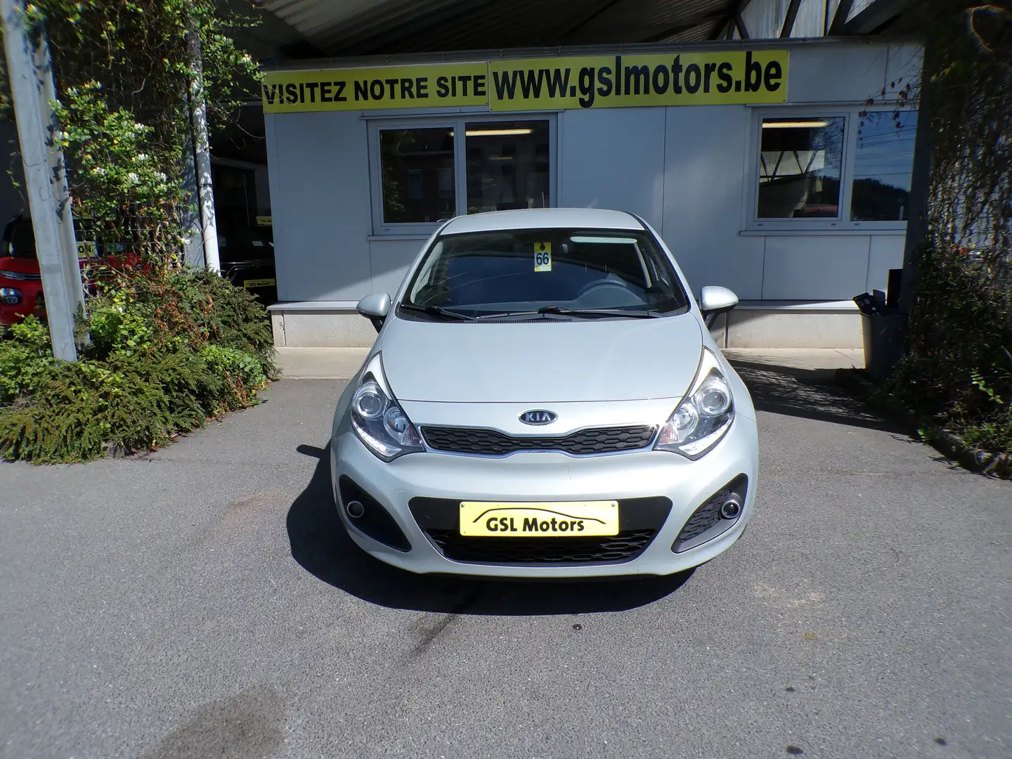 Kia Rio 1.1 CRDi 75cv 5portes gris 02/12 Airco Capteurs CD Argent - 2