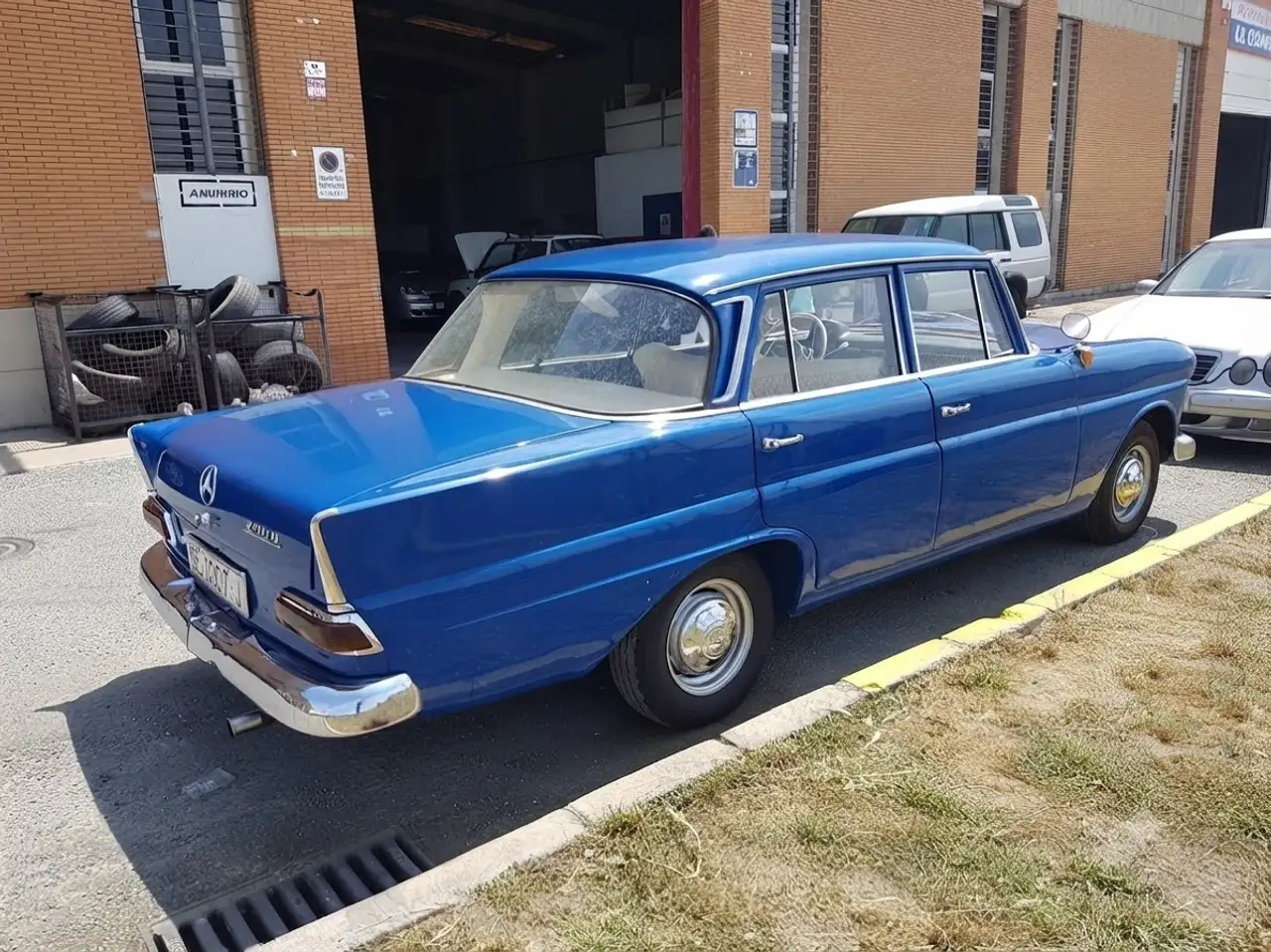 Mercedes-Benz Mercedes Colas w110 heckflosse, foto 8