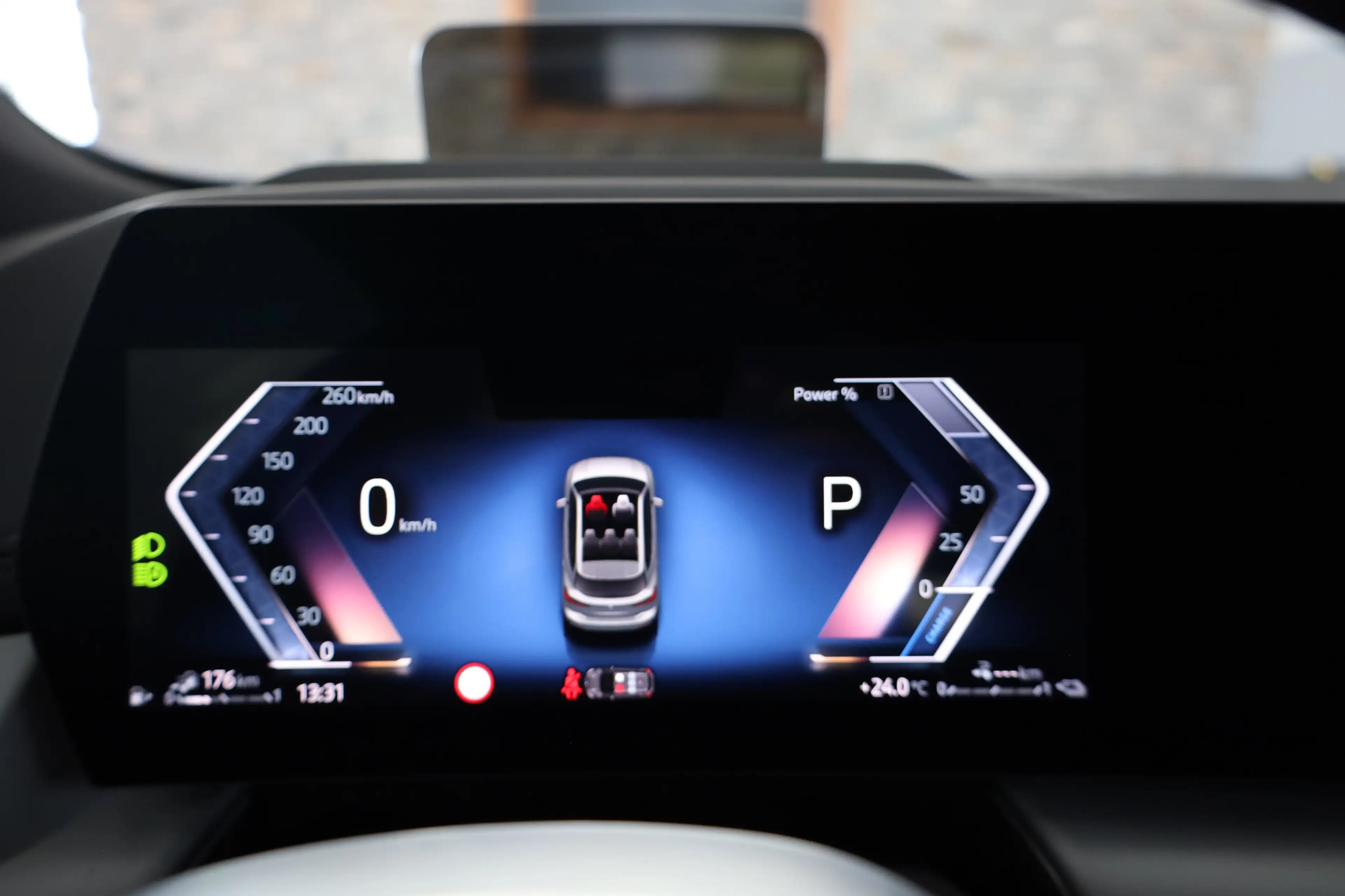 BMW 230 e xDrive Active Tourer — photo 14