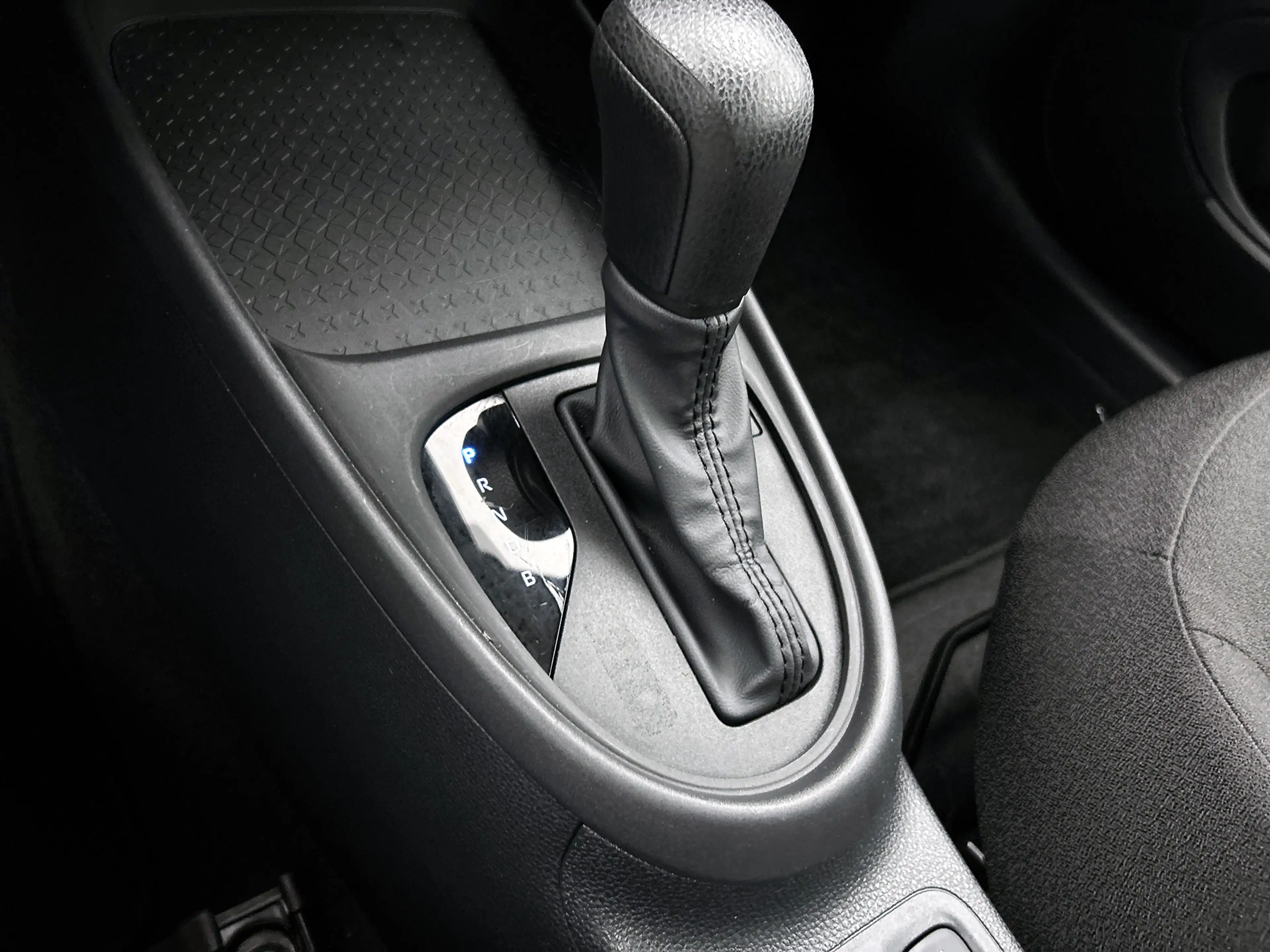 Toyota Aygo X Hybrid 115 play | Apple Carplay&Android Auto | ACC — photo 11