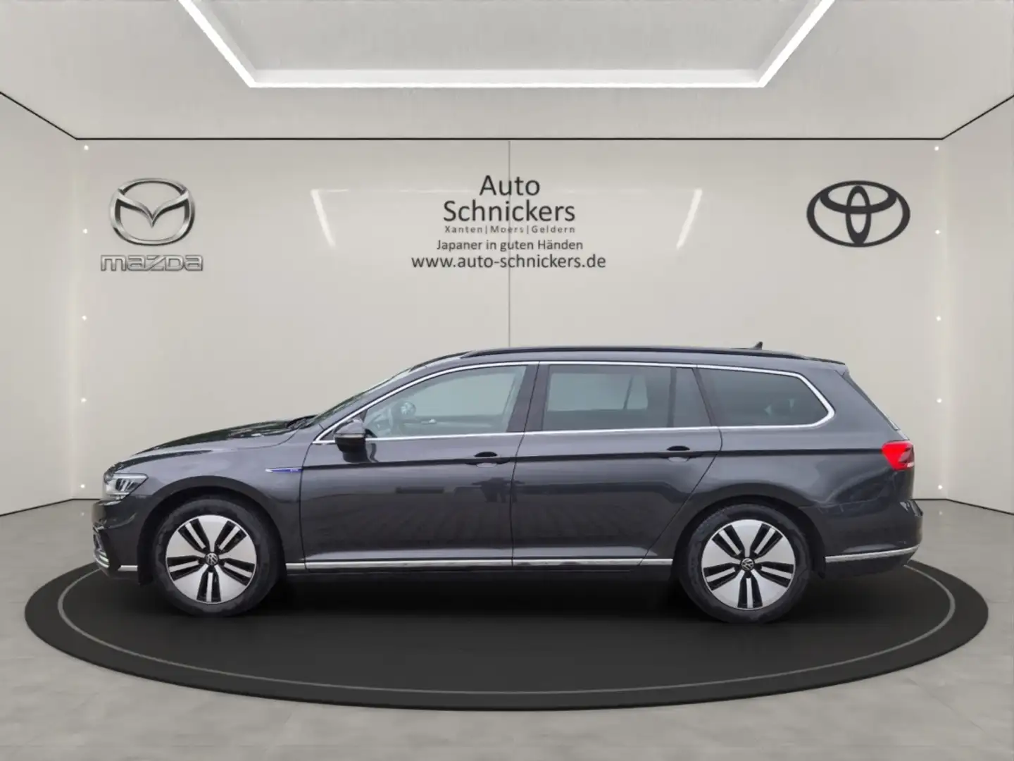 Volkswagen Passat Variant GTE Plug-In+8FACH+NAV !! Grijs - 2