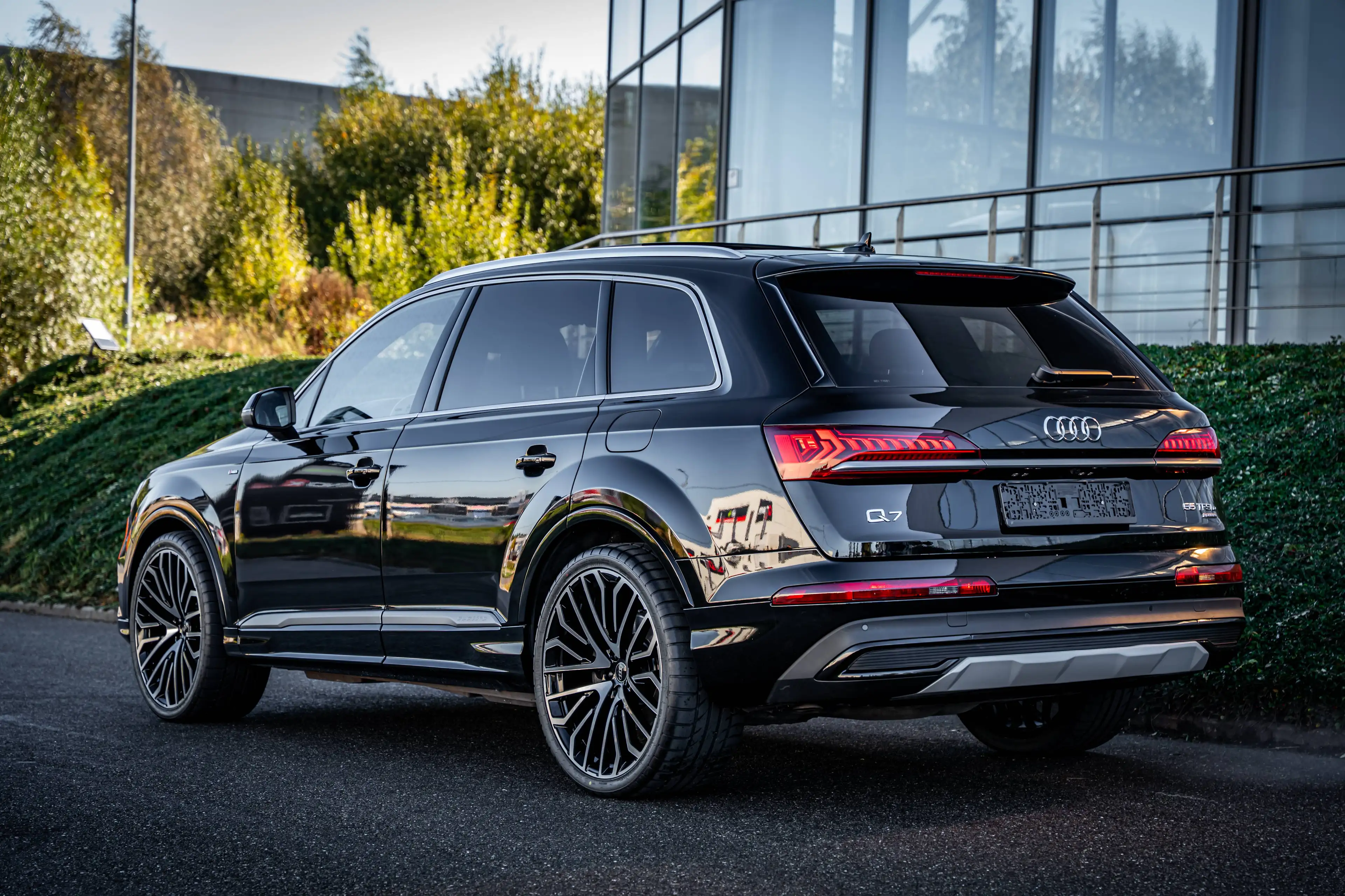 Audi Q7 Q7 PHEV 55 TFSi e Quattro S line OPF Tipt. (EU6AP) (280 kW) — photo 3