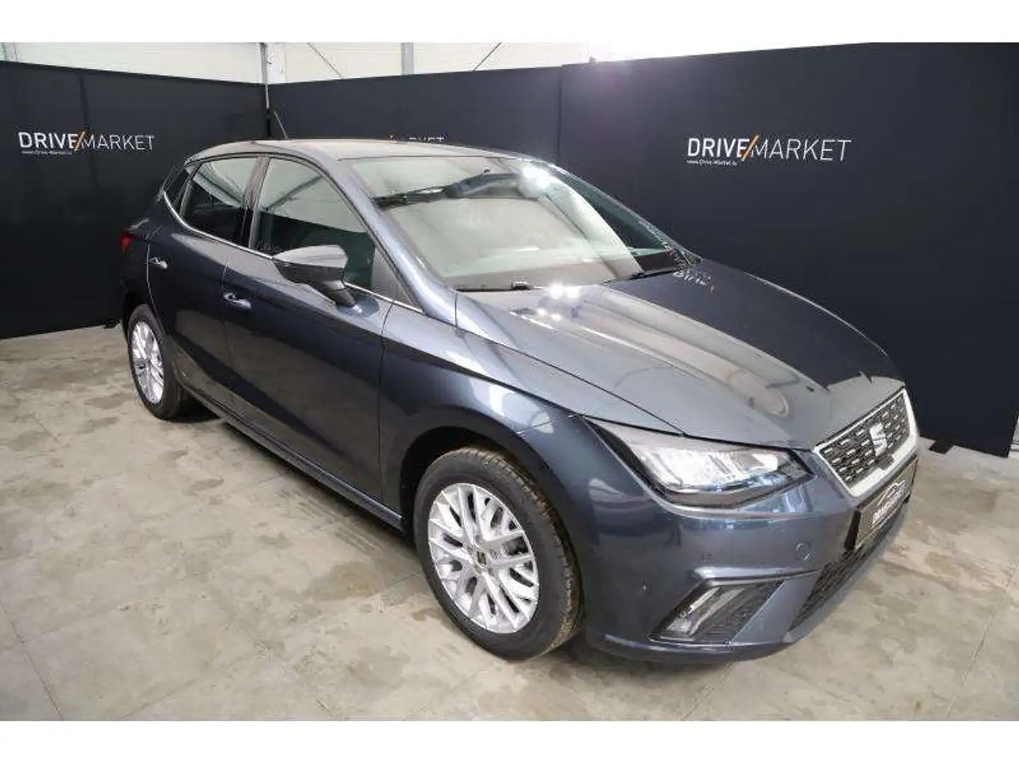 SEAT Ibiza Xcellence Grijs - 1