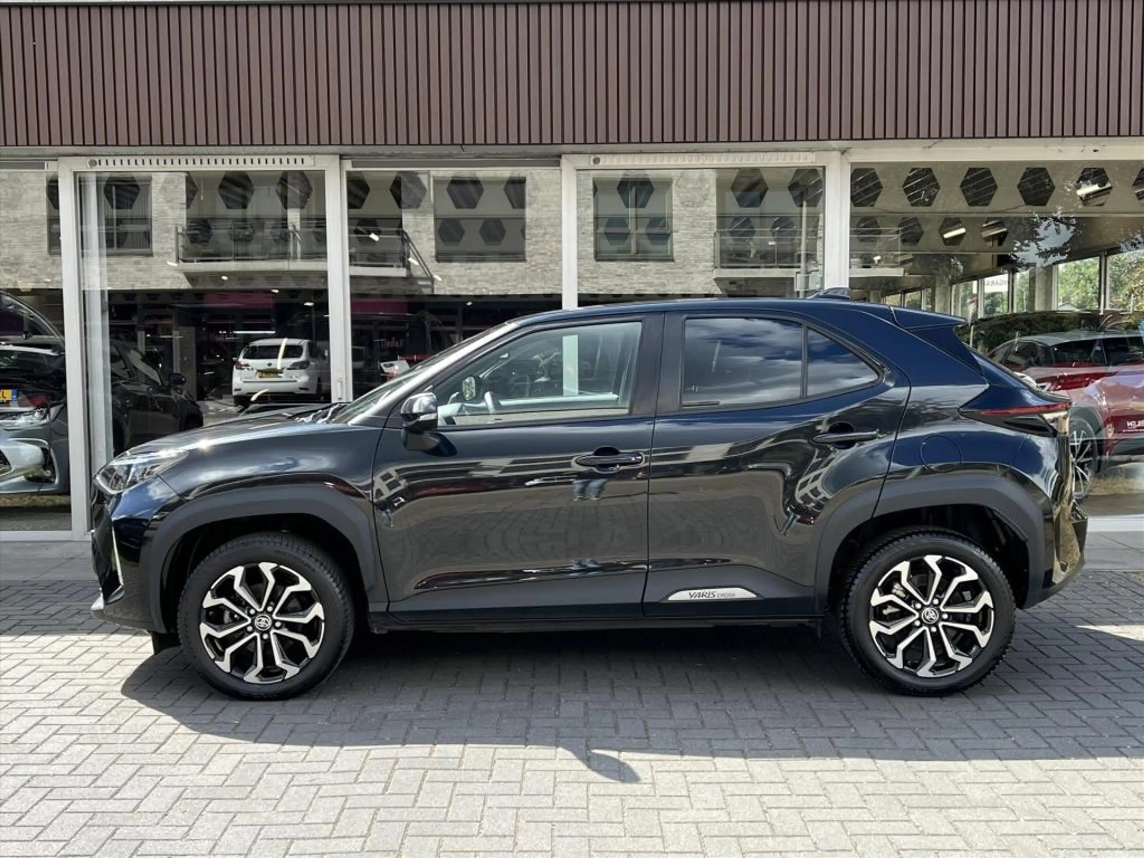 Toyota Yaris Cross 1.5 Hybrid Dynamic Plus | Dodehoekherkenning, Park — photo 5