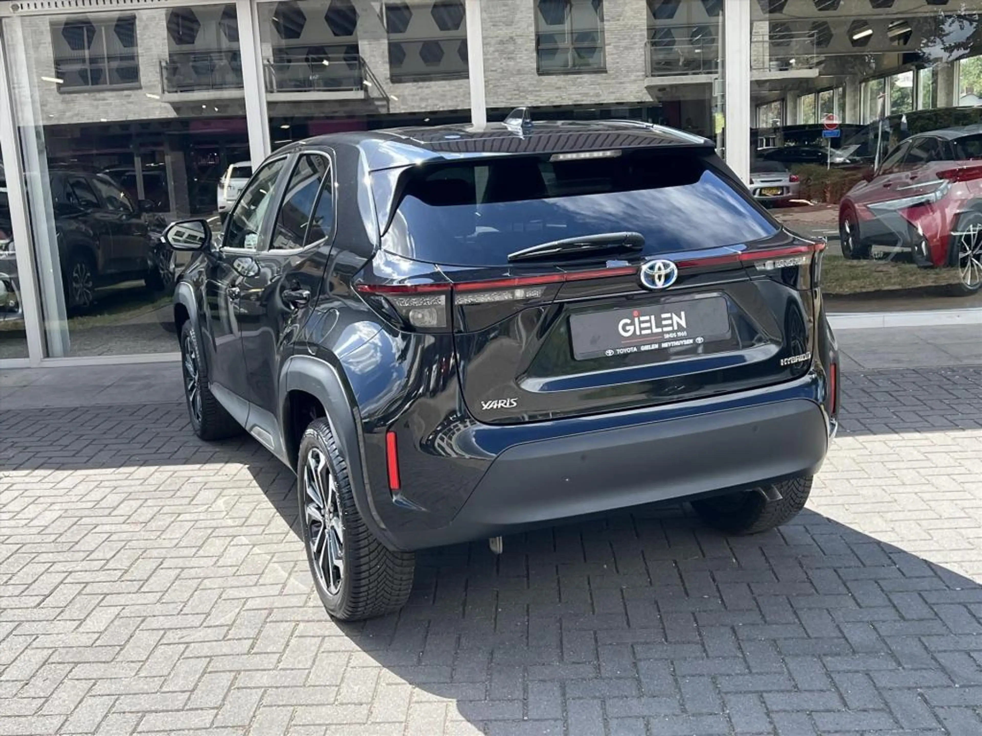 Toyota Yaris Cross 1.5 Hybrid Dynamic Plus | Dodehoekherkenning, Park — photo 14