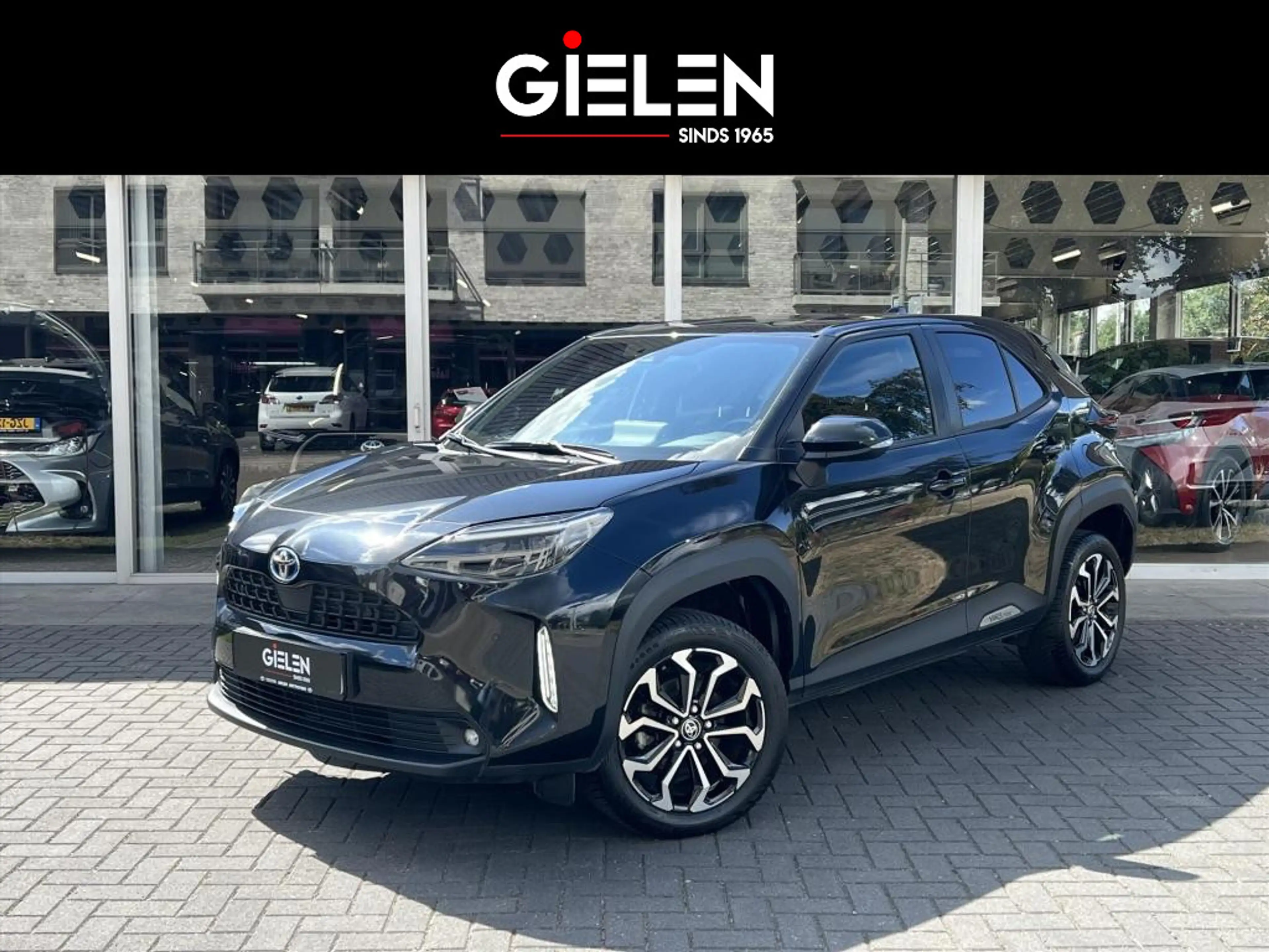 Toyota Yaris Cross 1.5 Hybrid Dynamic Plus | Dodehoekherkenning, Park