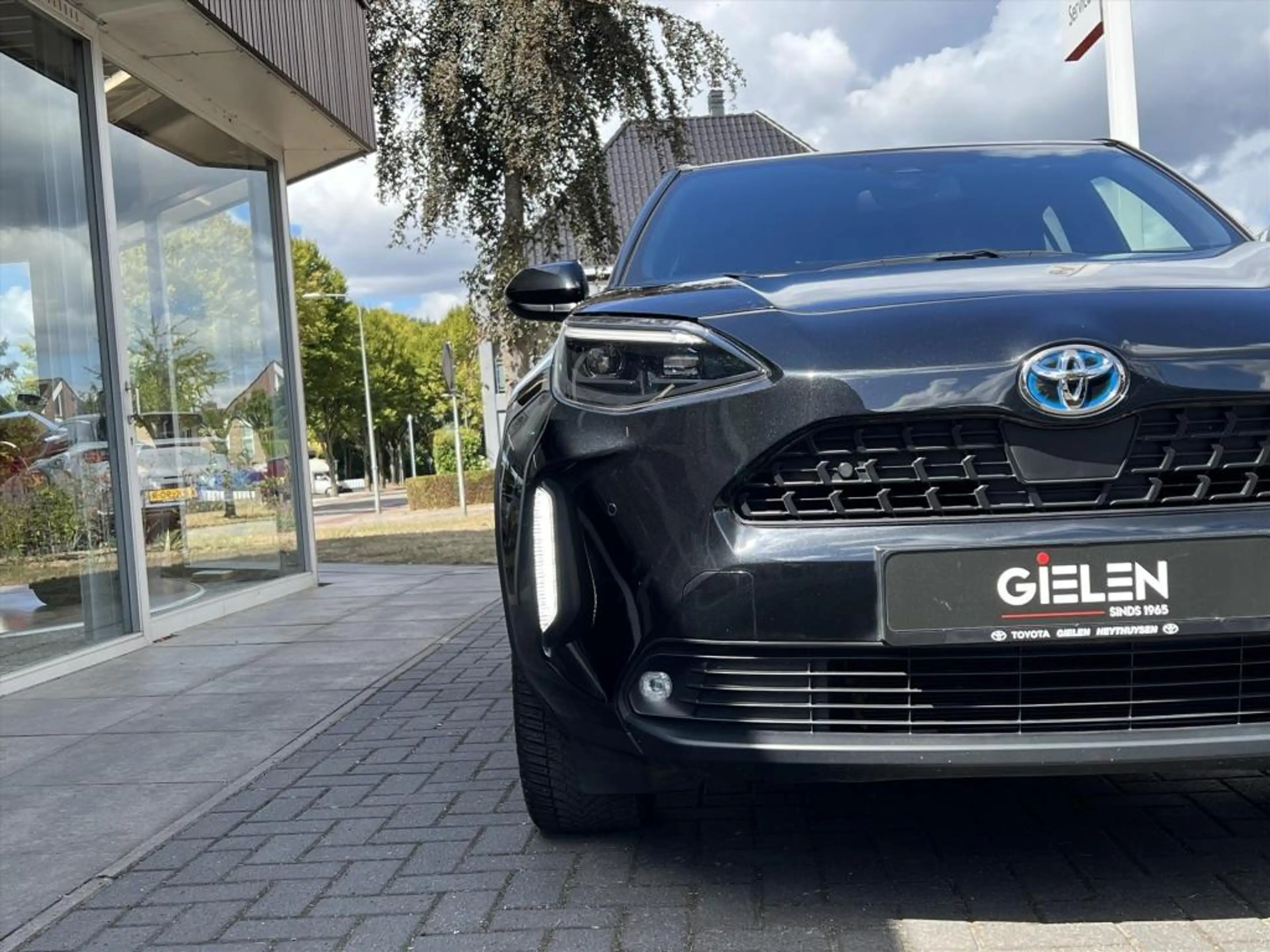 Toyota Yaris Cross 1.5 Hybrid Dynamic Plus | Dodehoekherkenning, Park — photo 12