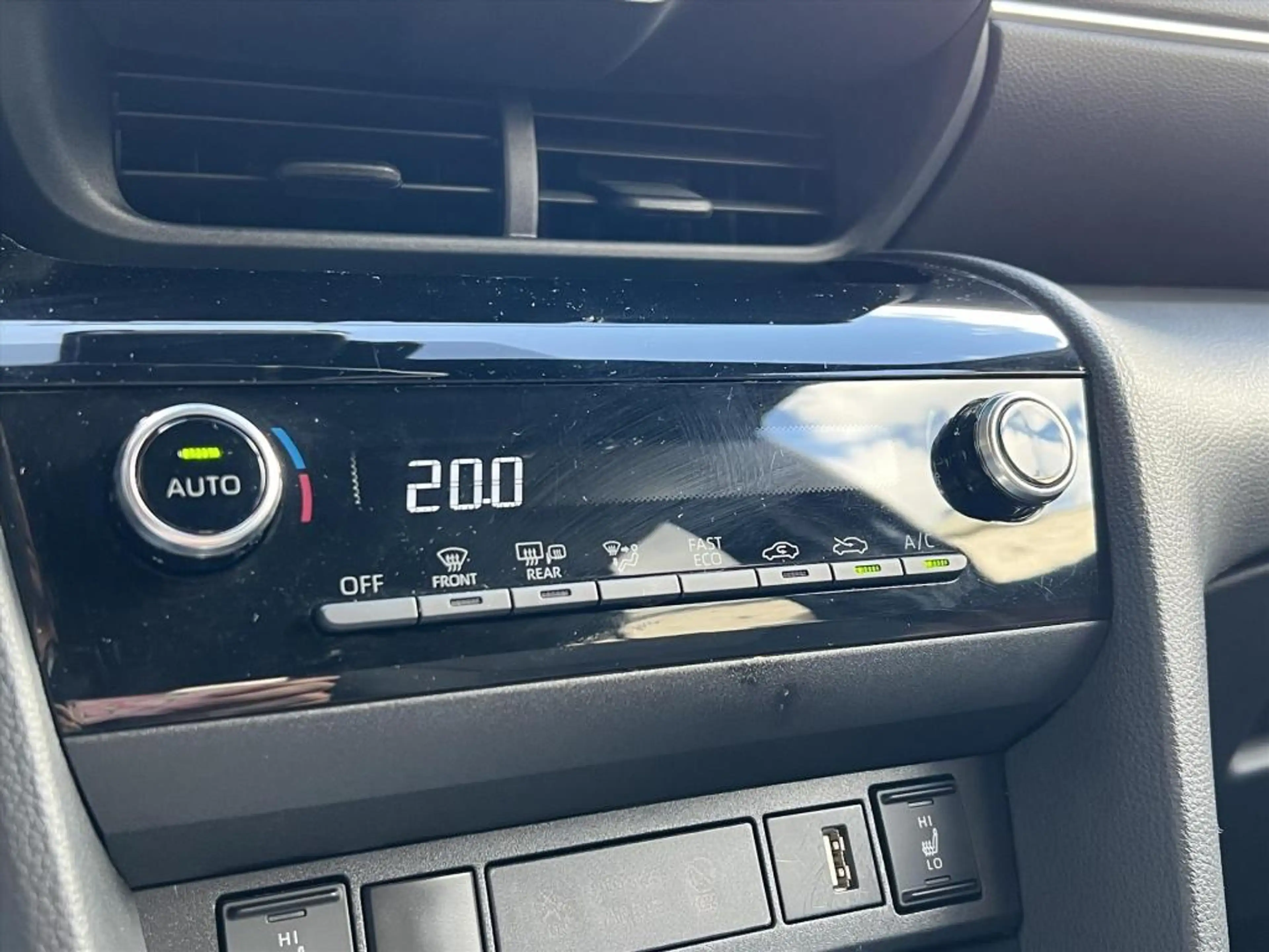Toyota Yaris Cross 1.5 Hybrid Dynamic Plus | Dodehoekherkenning, Park — photo 28