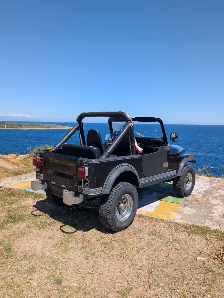 Jeep CJ-7 LAREDO, foto 2