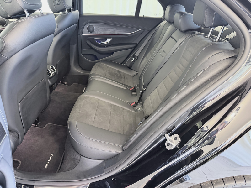 Mercedes-Benz E 220 E 220 d 4Matic *deutsche Ausführung, AMG-Paket* — photo 11