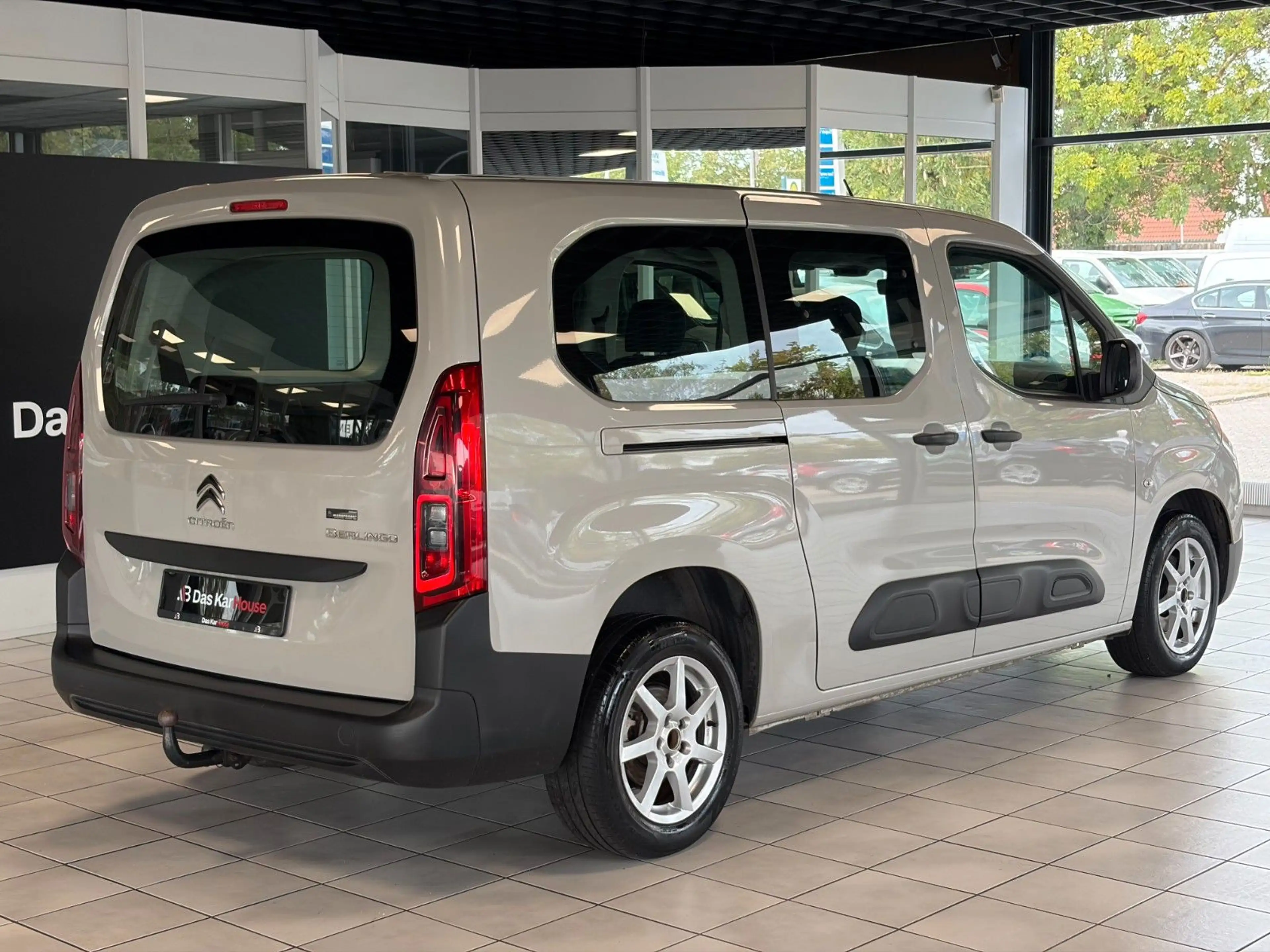 Citroen Berlingo 1.2 Live XL · 7 Sitzer · 1. Hand · AHK — photo 3
