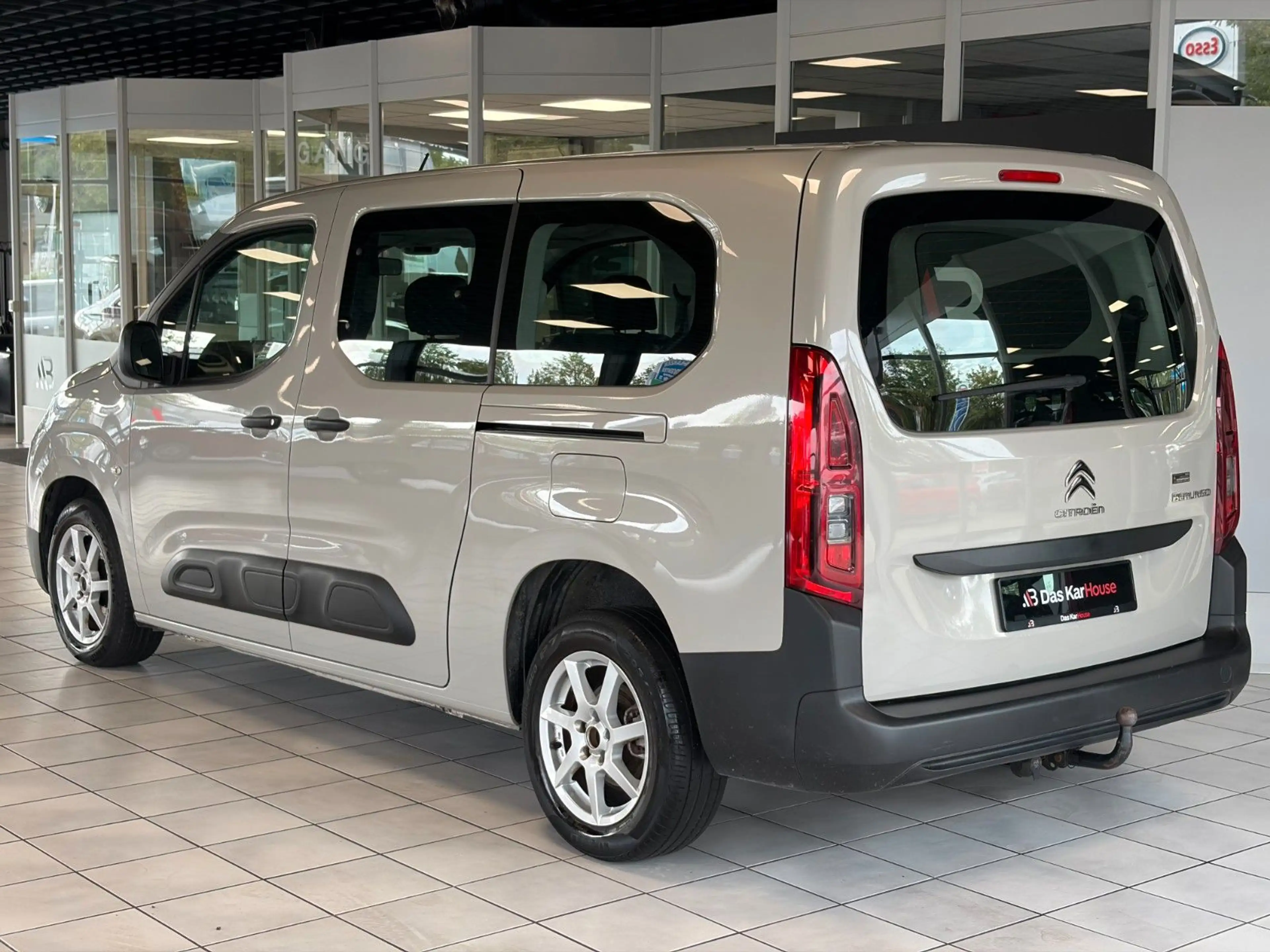 Citroen Berlingo 1.2 Live XL · 7 Sitzer · 1. Hand · AHK — photo 6
