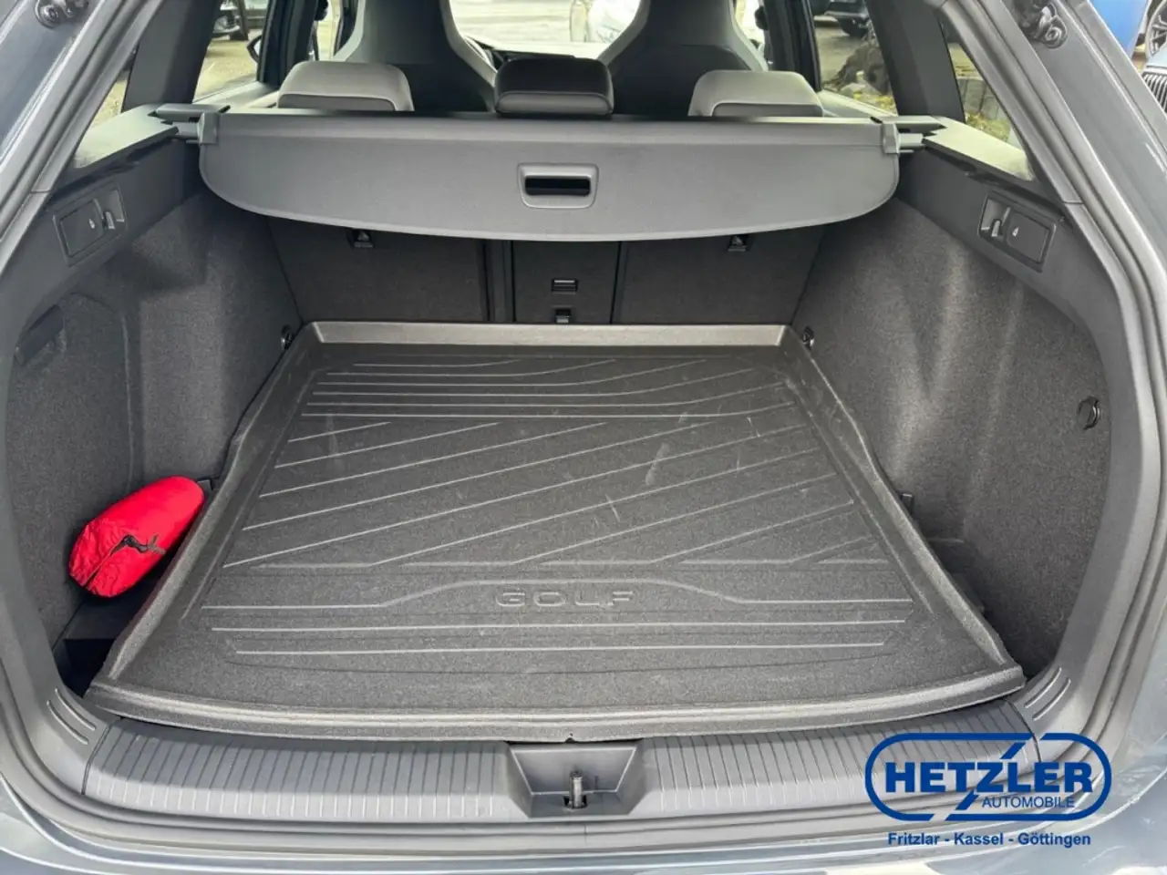 Volkswagen Golf VIII Variant R-Line eTSI Sportpaket Navi Digitales 12