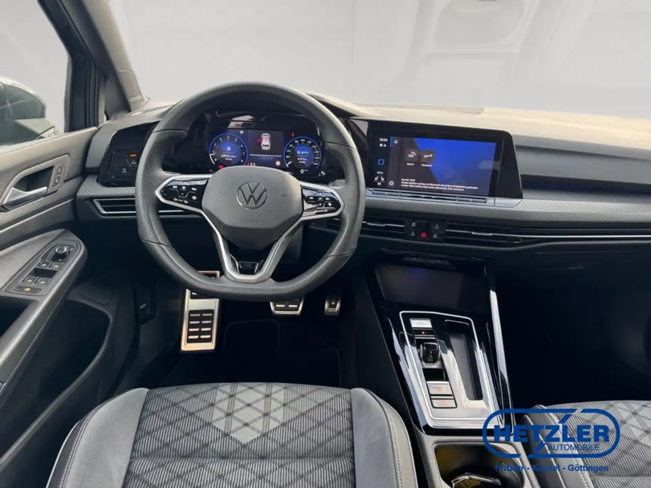 Volkswagen Golf VIII Variant R-Line eTSI Sportpaket Navi Digitales 10