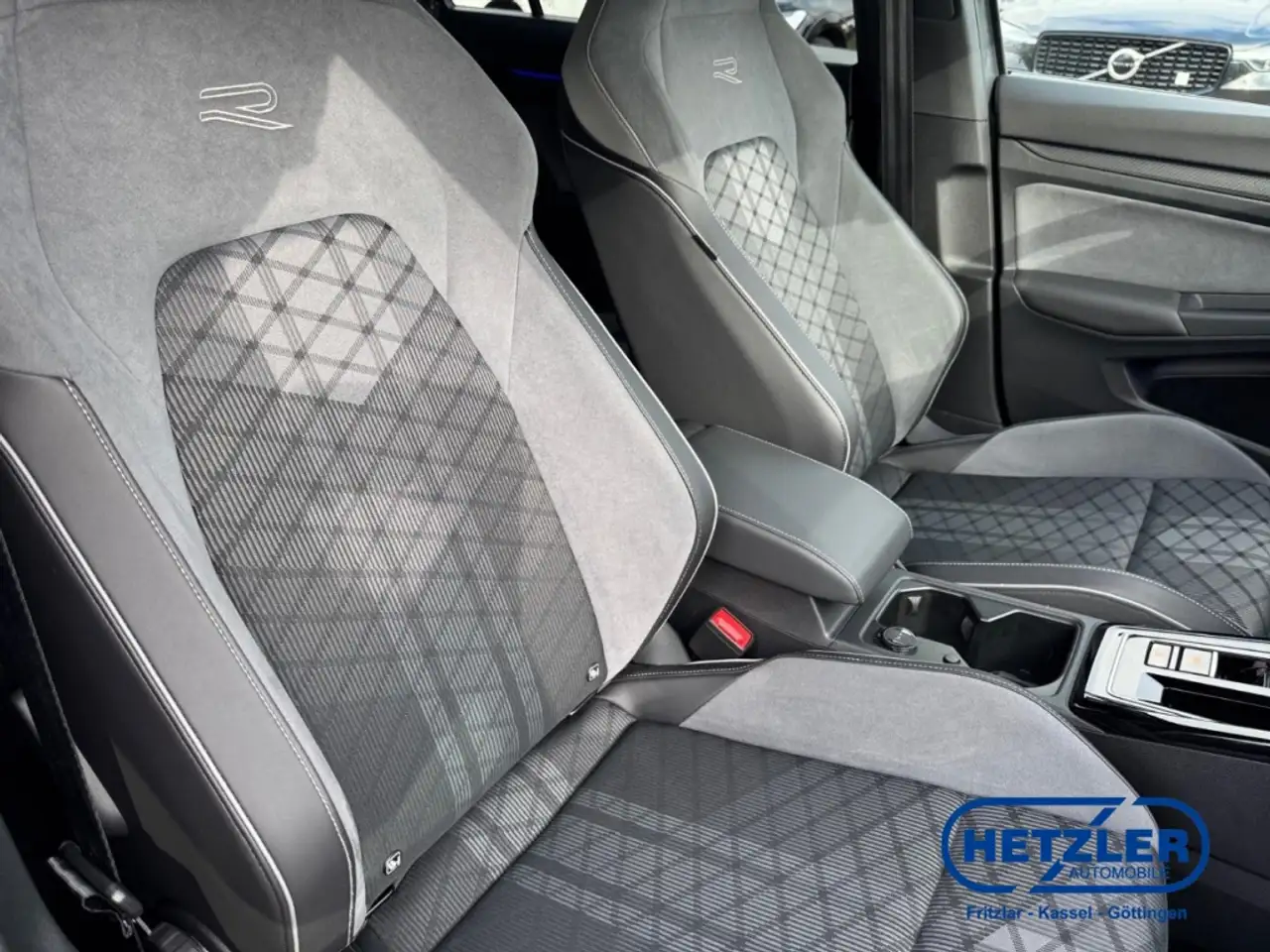 Volkswagen Golf VIII Variant R-Line eTSI Sportpaket Navi Digitales 15