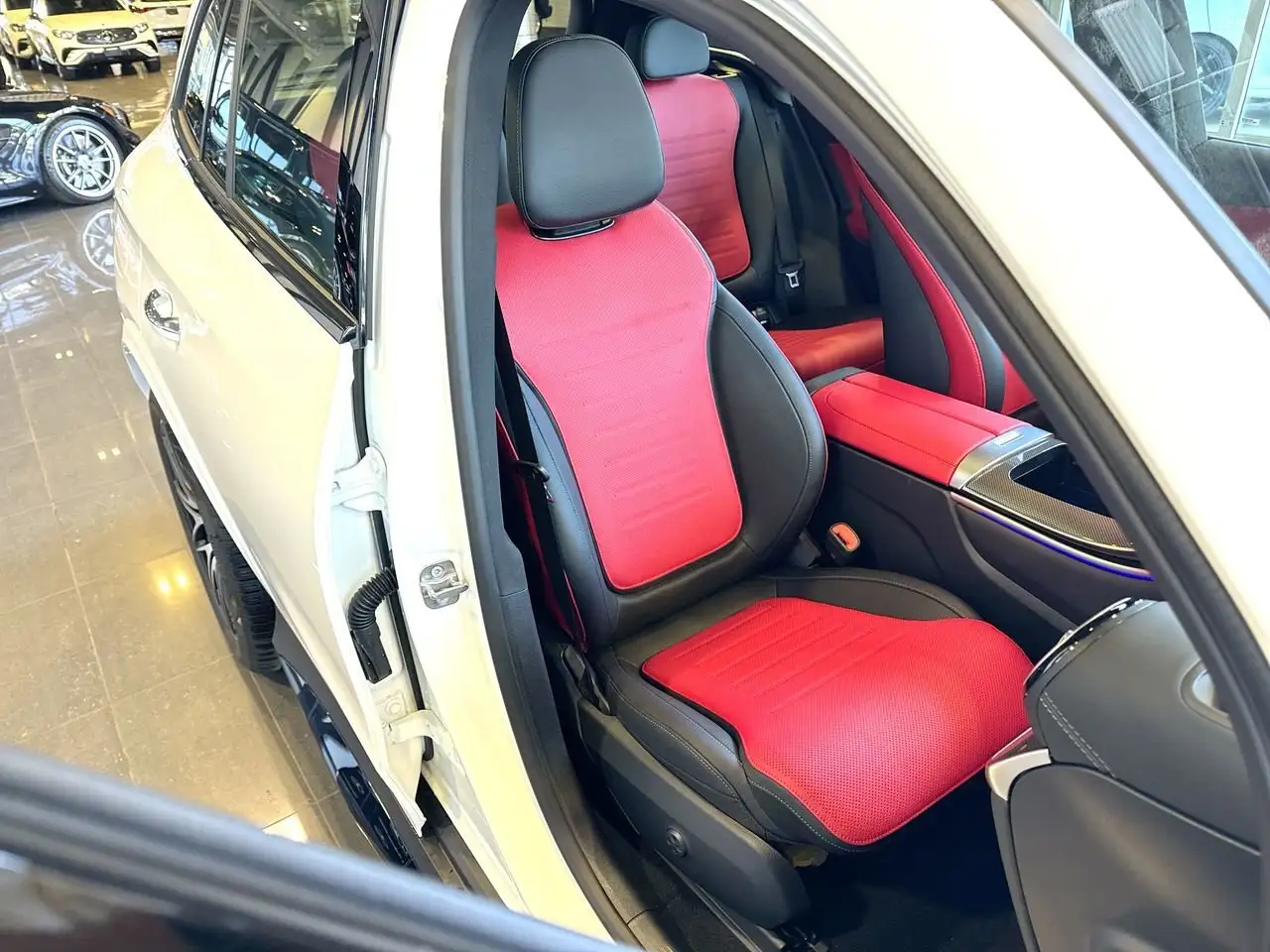 Mercedes-Benz GLC photo Mercedes-Benz GLC