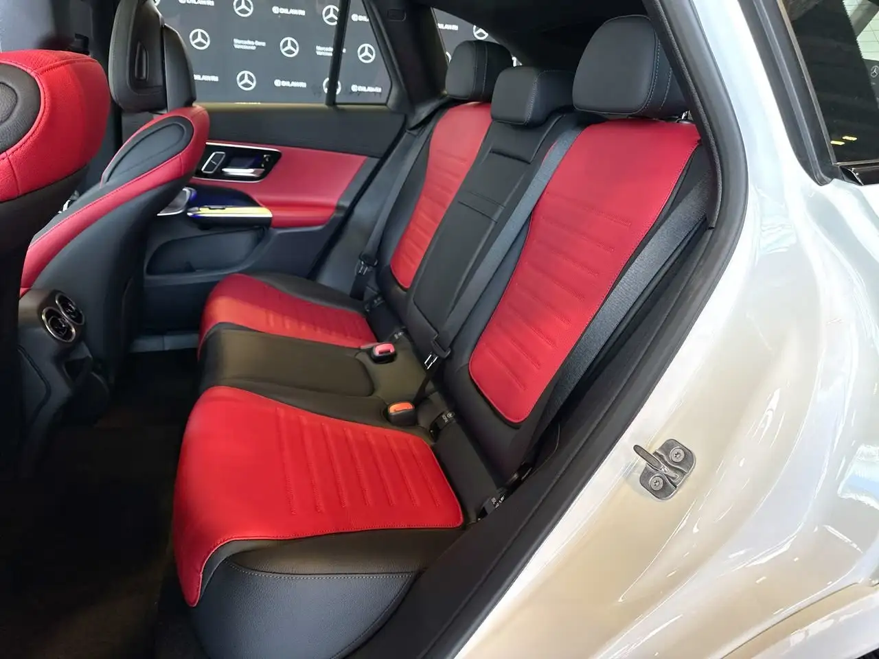 Mercedes-Benz GLC photo Mercedes-Benz GLC