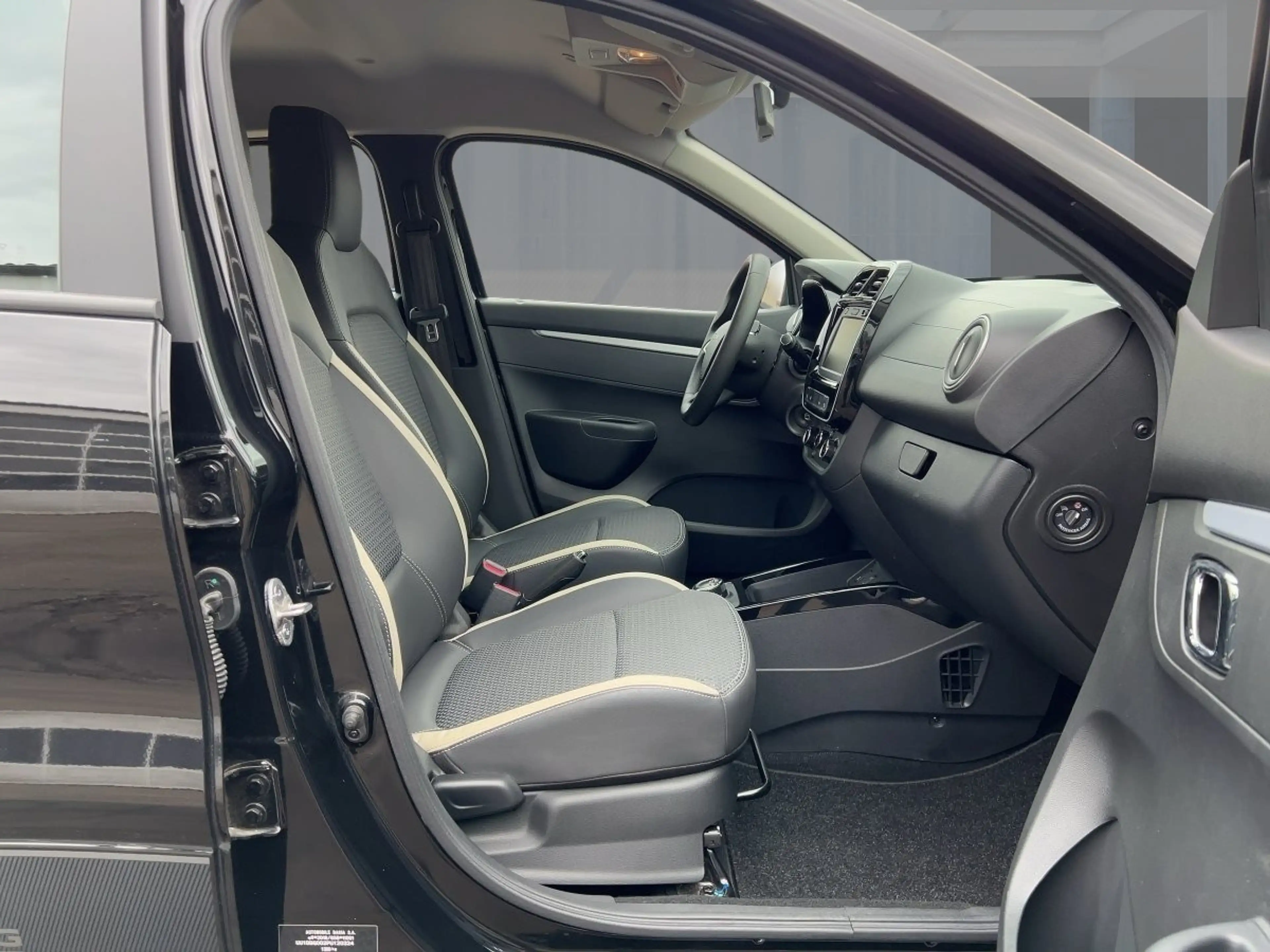 Dacia Spring Essential Paket Expression — photo 8
