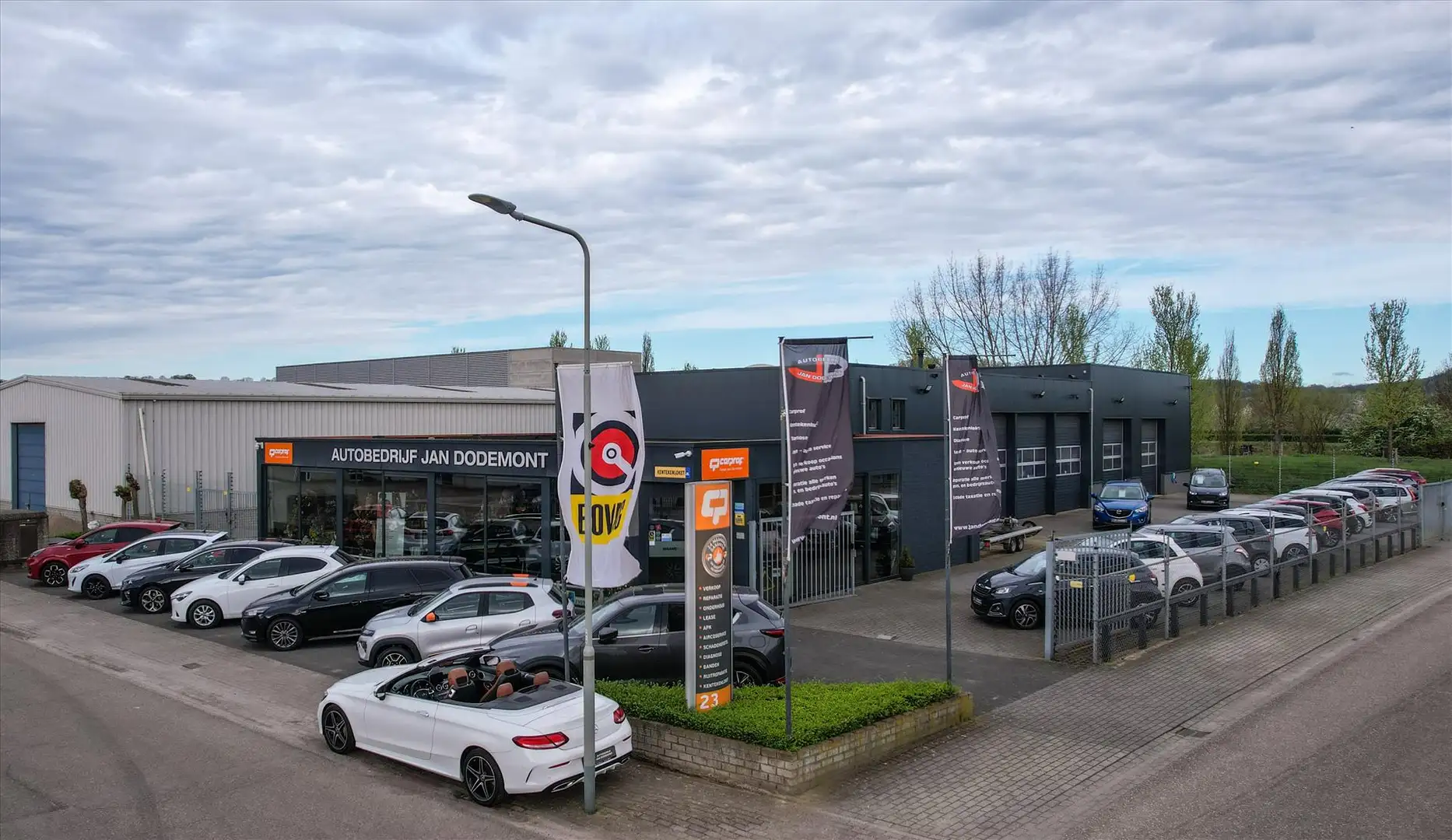 Kia e-Niro 1.6 GDi Hybrid 141pk DCT6 DynamicLine Noir - 1