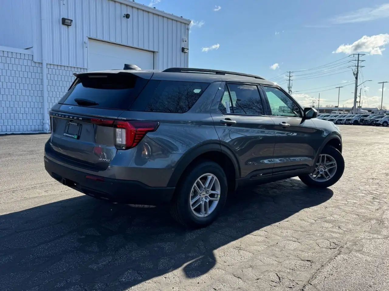 Ford Explorer снимка Ford Explorer