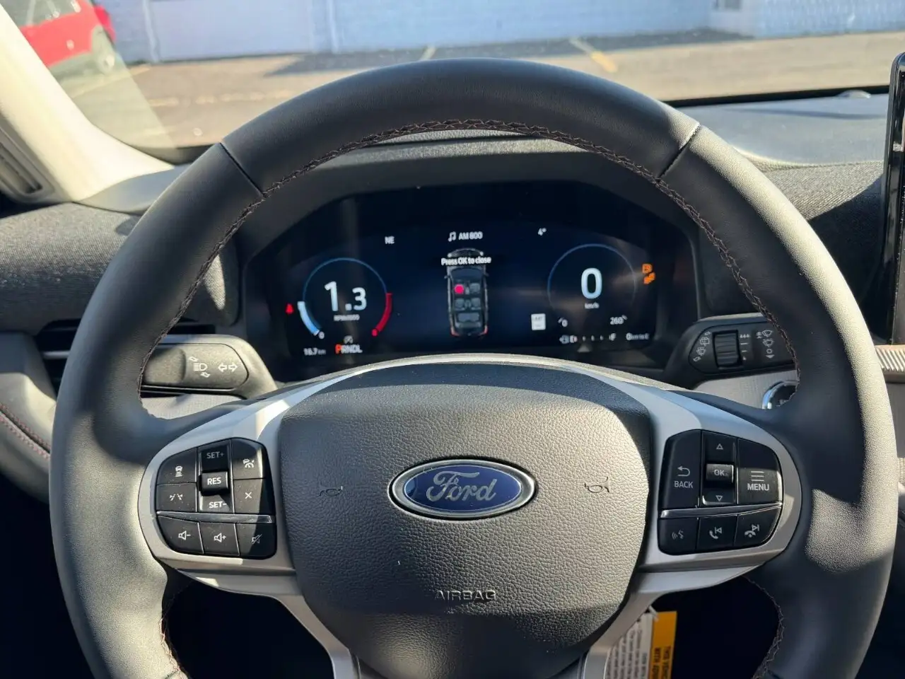 Ford Explorer снимка Ford Explorer