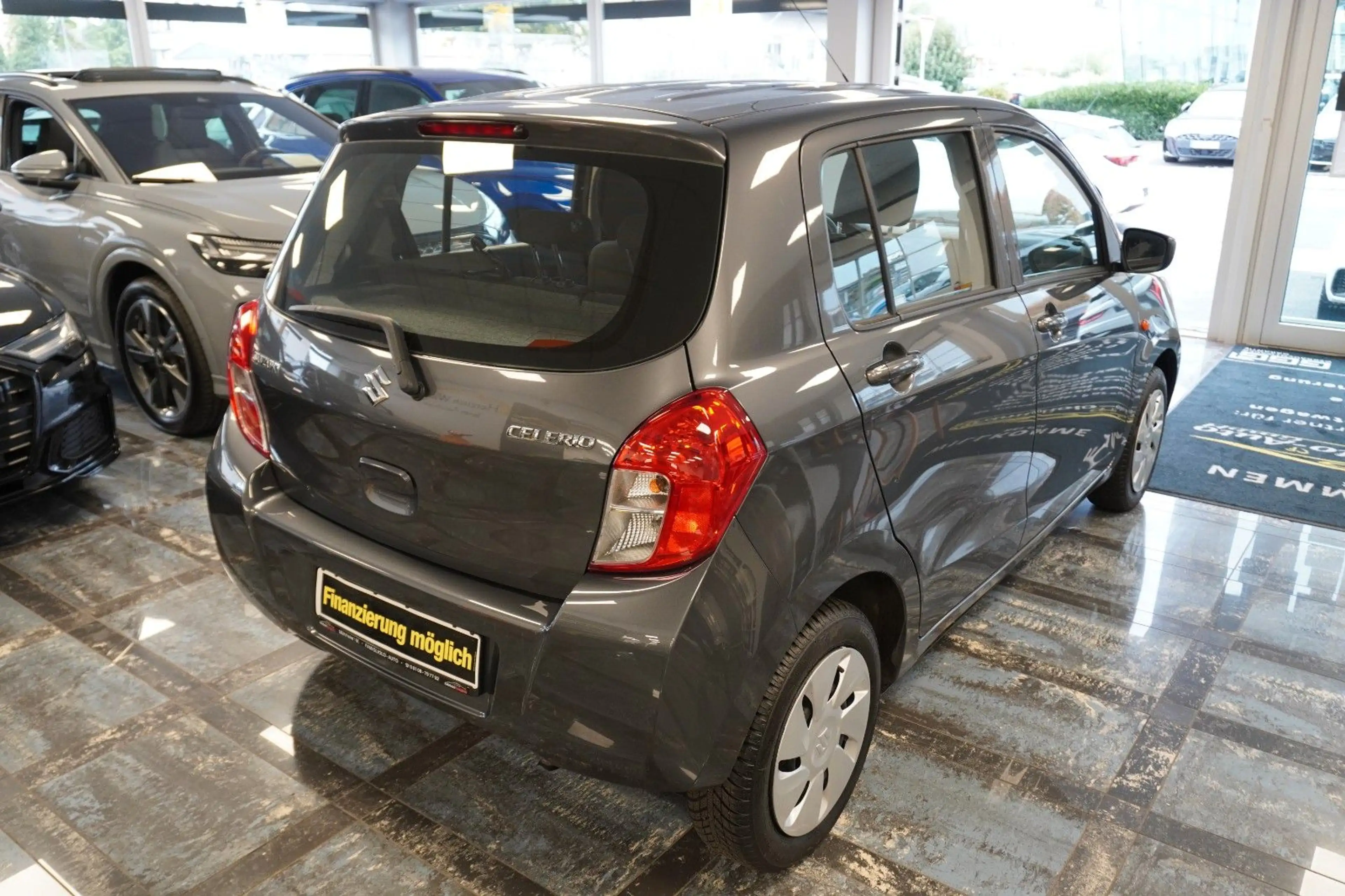 Suzuki Celerio Comfort 1.Hand*SH-Gepflegt*Klima*5 Türig — photo 7