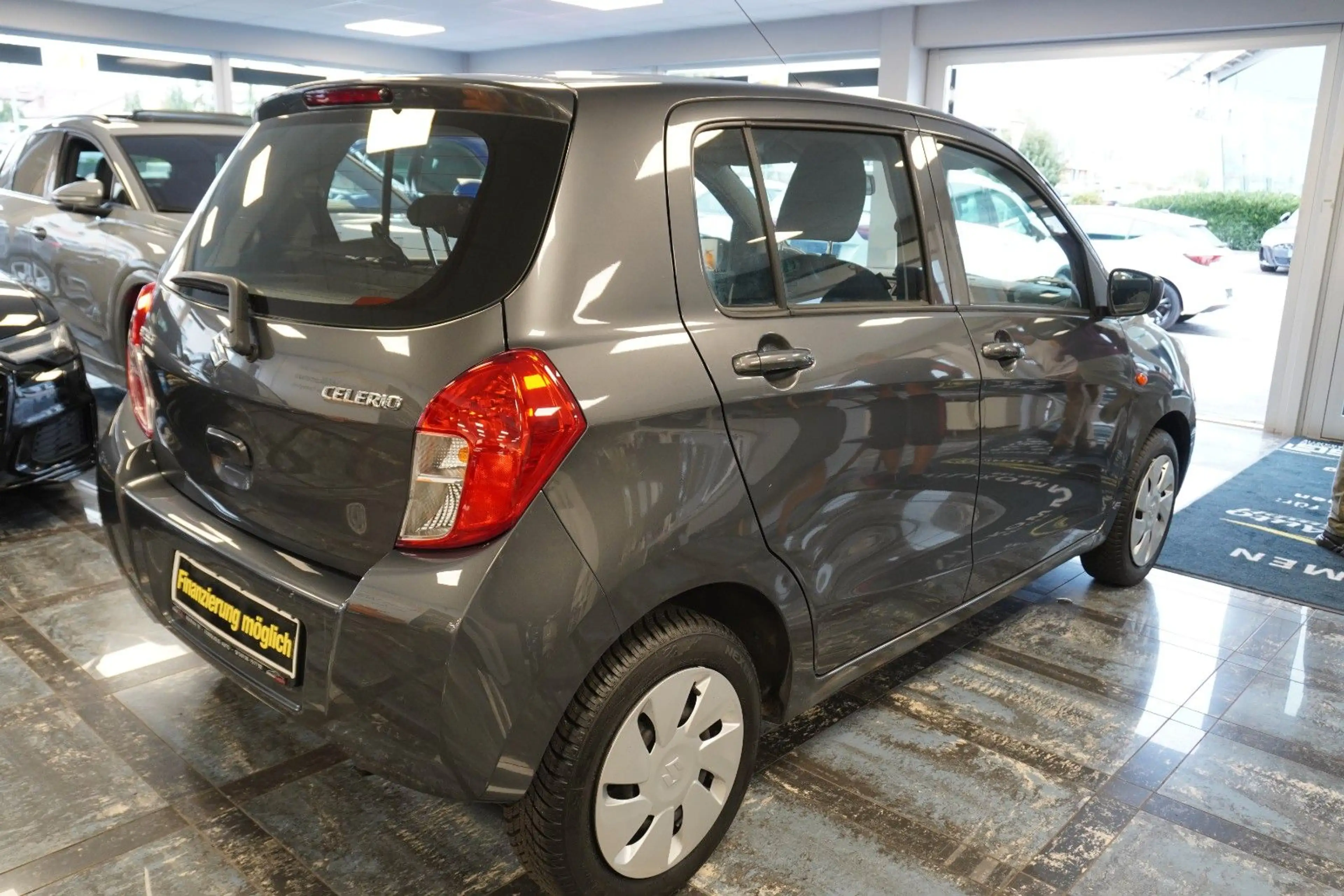 Suzuki Celerio Comfort 1.Hand*SH-Gepflegt*Klima*5 Türig — photo 5