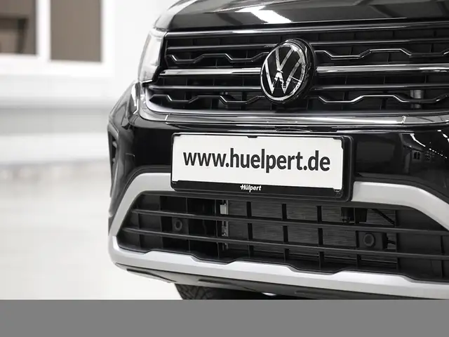 Volkswagen T-Cross view 6