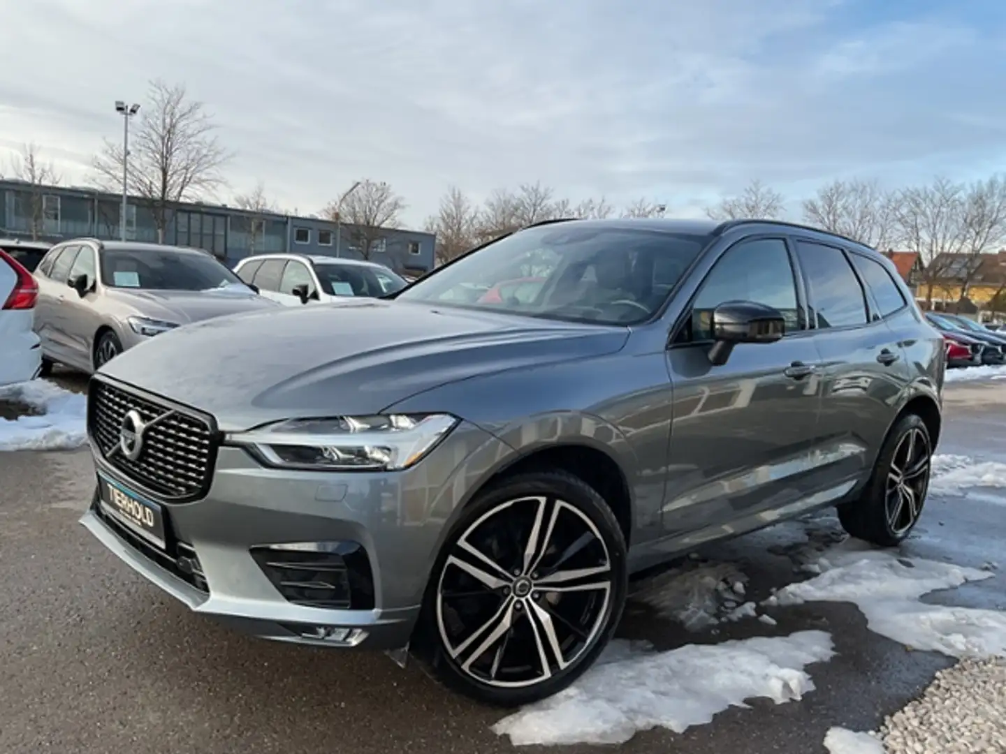 Volvo XC60 B5 R Design AHK PANO HUD Standhz. 360° Grau - 2