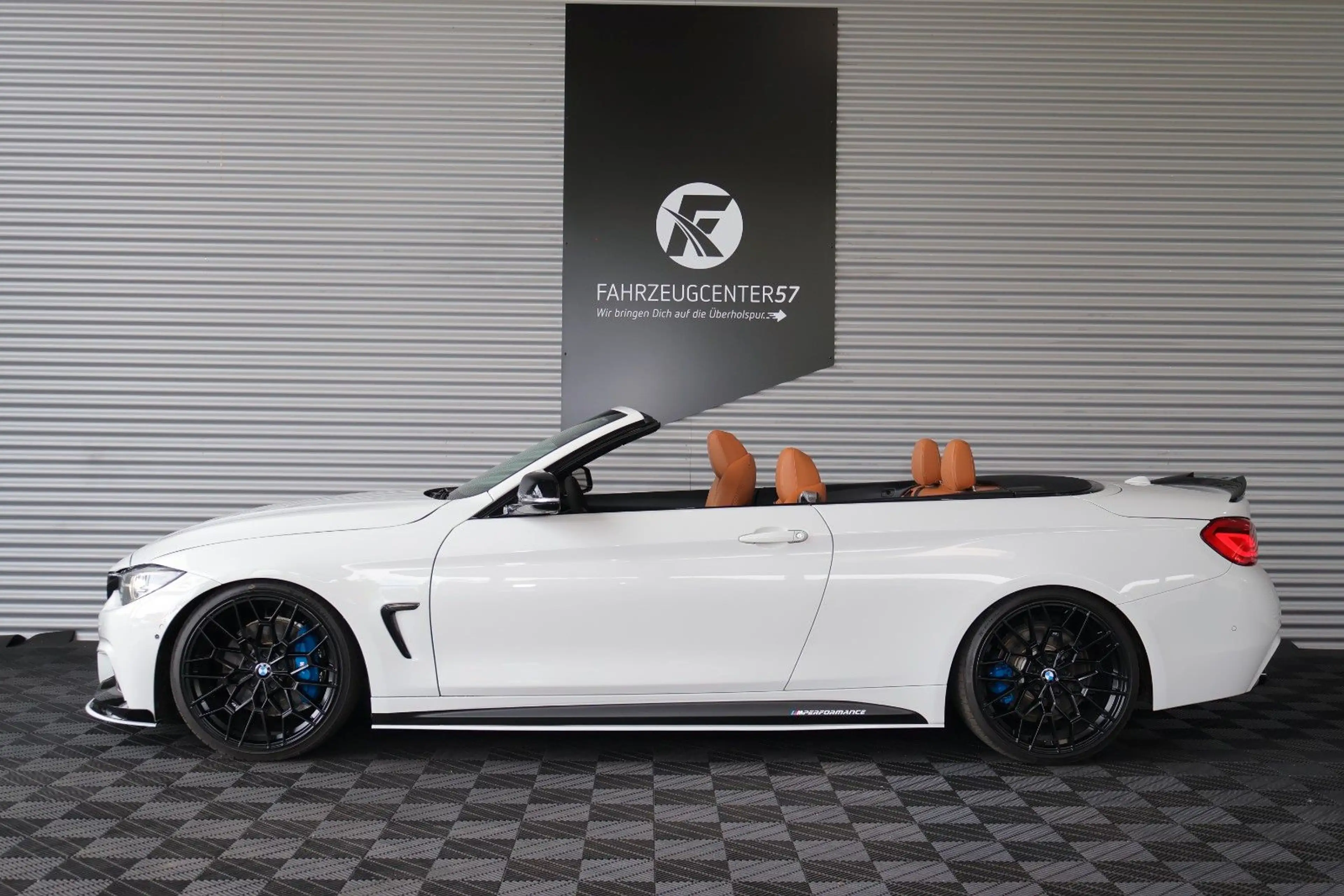 BMW 440 i Cabrio M-PERFORMANCE/360°/H&K/HUD/CARPLAY — photo 2