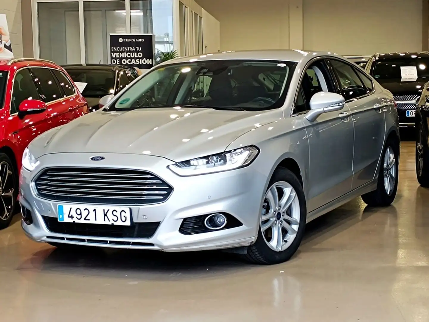 Ford Mondeo 2.0TDCI Titanium PowerShift 150 Silber - 1