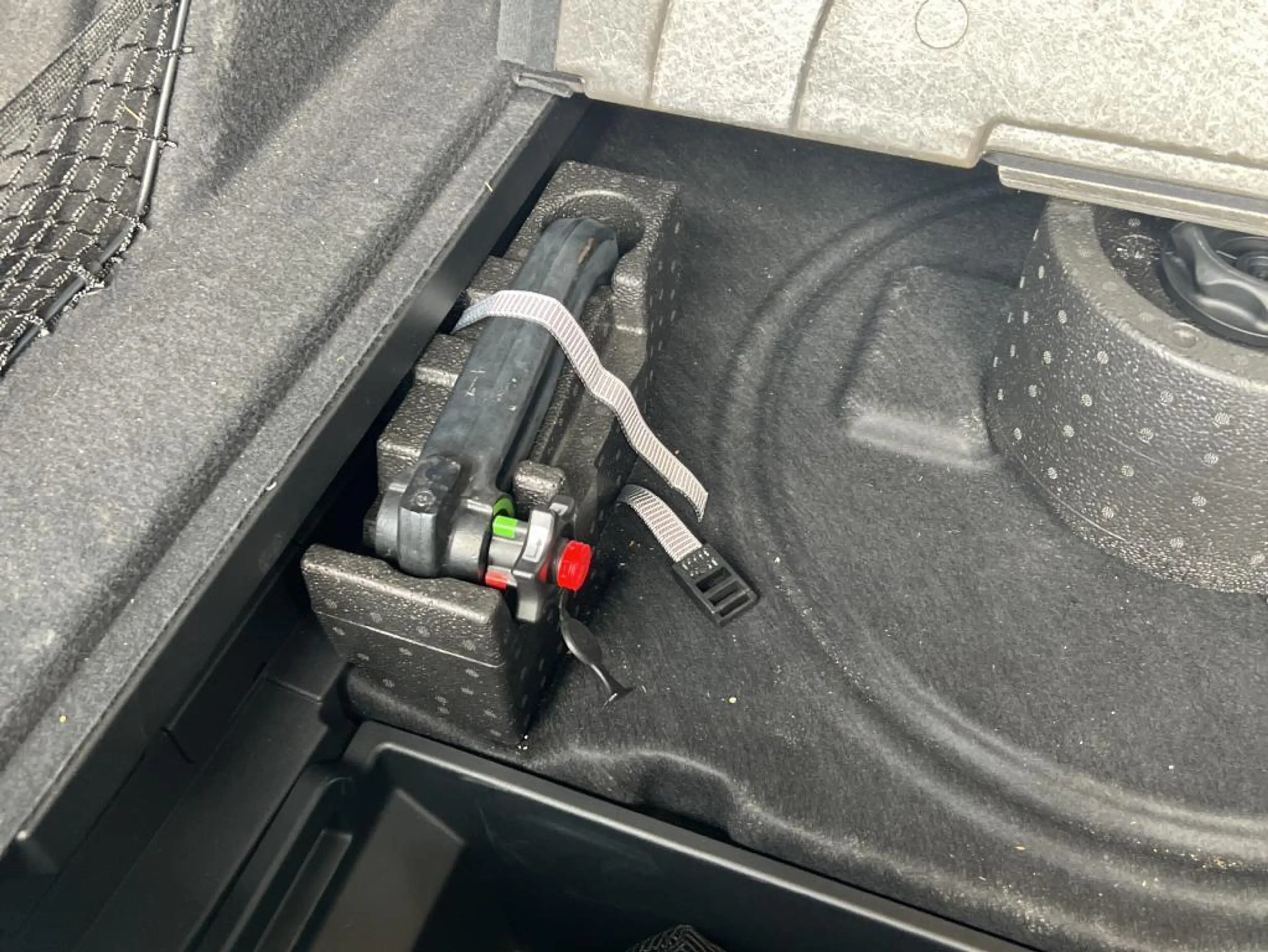 Audi e-tron 55 2x S line ACC AHK HuD PANO e-SITZE 21Z — photo 13