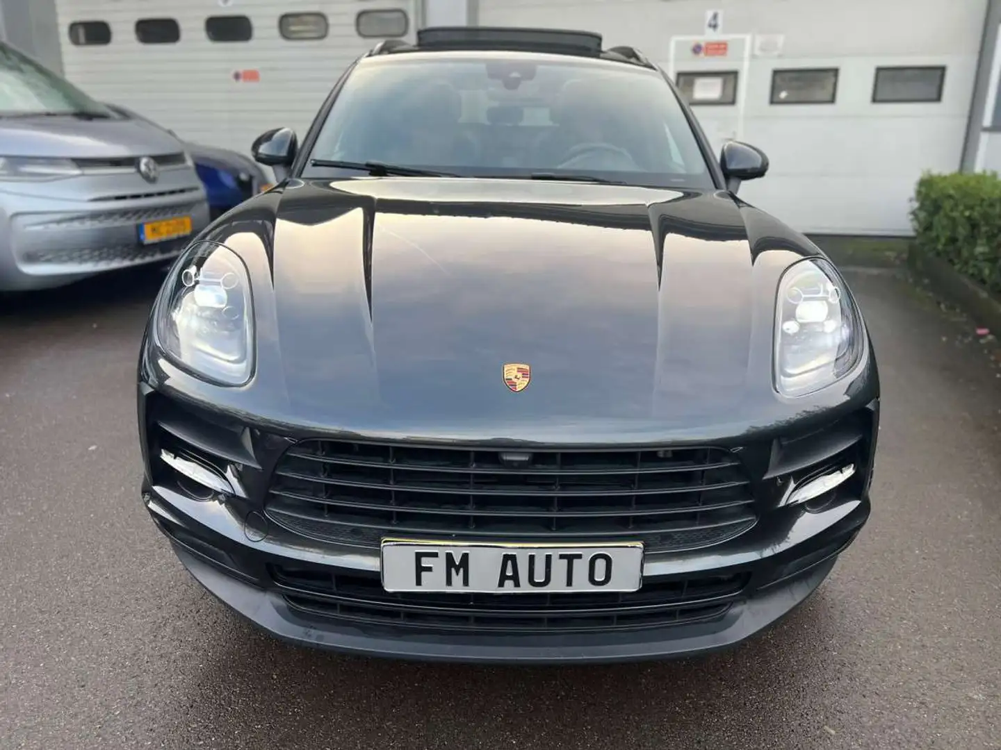 Porsche Macan 2.0 T PDK 245ch (FACELIFT) Noir - 2